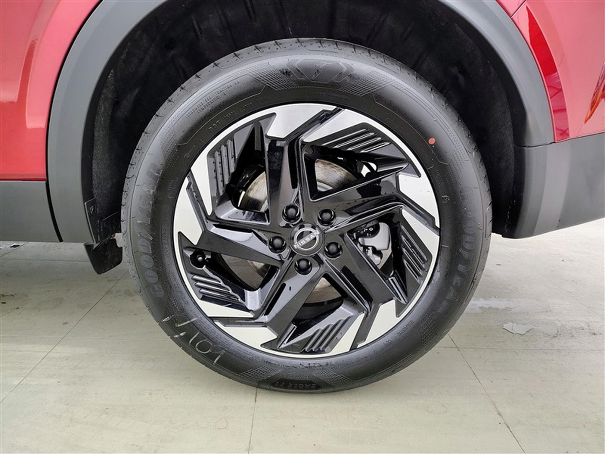 Nissan Qashqai 1.3 DIG-T MHEV X-Tronic N-Connecta CARPLAY / FULL LED / CAM (2026) - Photo 6