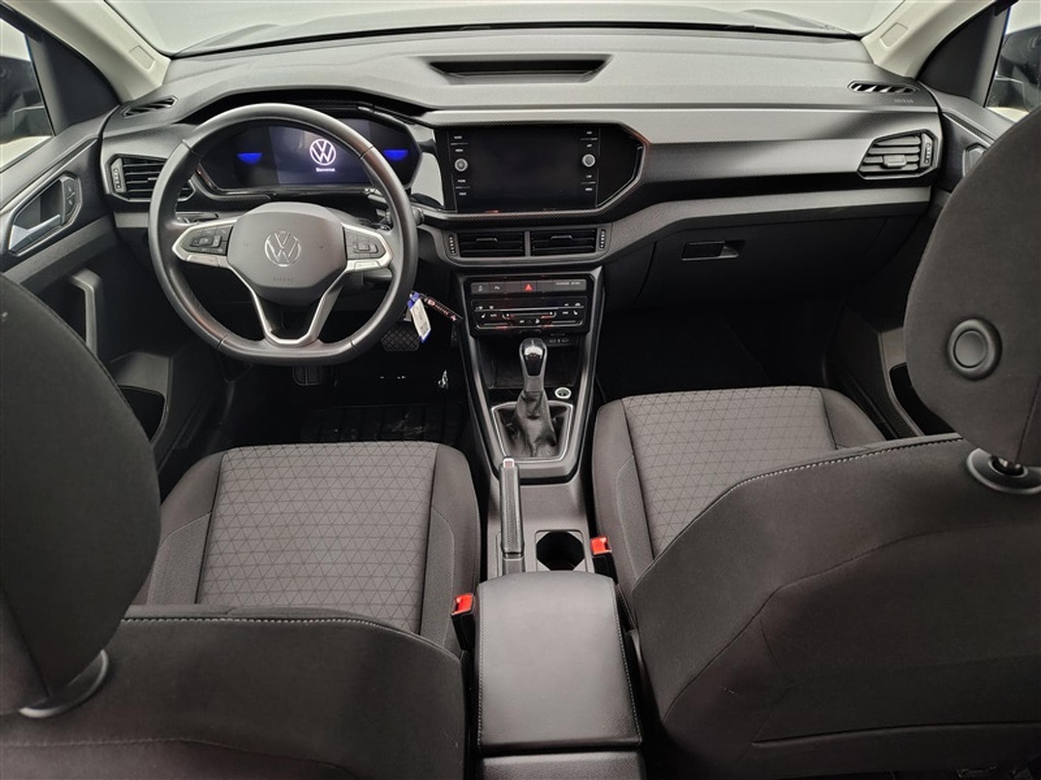 VW T-Cross 1.0 TSI 110cv DSG Life (2023) - Photo 8