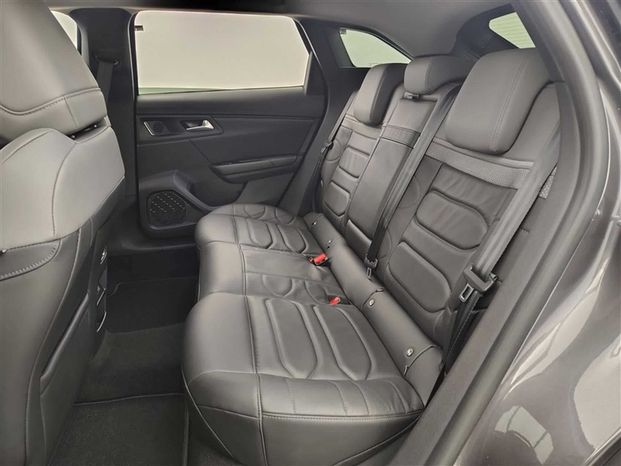 Citroen C5 X 1.2 PureTech 130cv EAT8 Plus NAVI / CAMERA (2024) - Photo 13