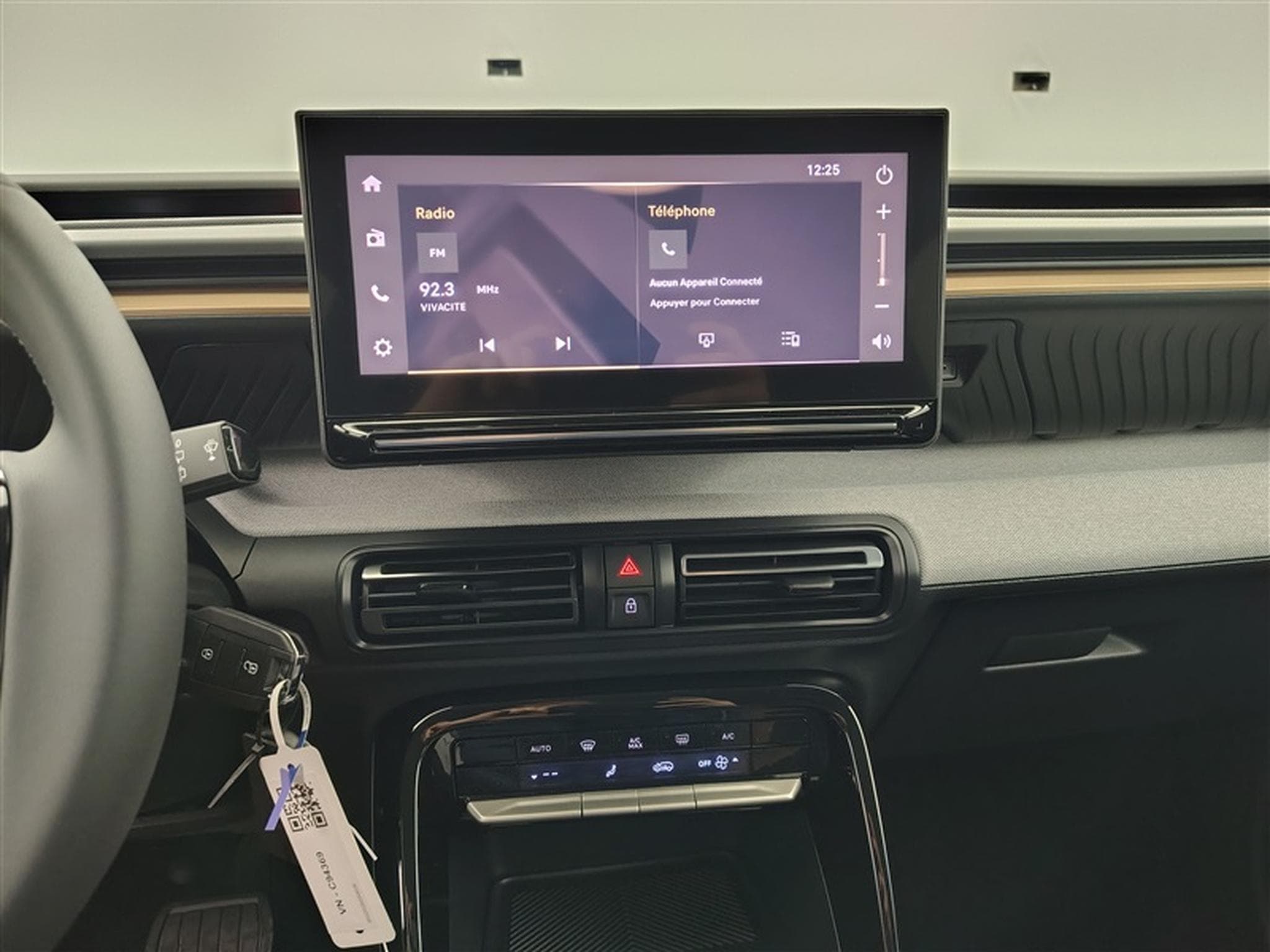 Citroen C3 Aircross 1.2 Hybrid 145cv e-DCS6 Plus CARPLAY / CAMERA / PDC AV+AR (2026) - Photo 11