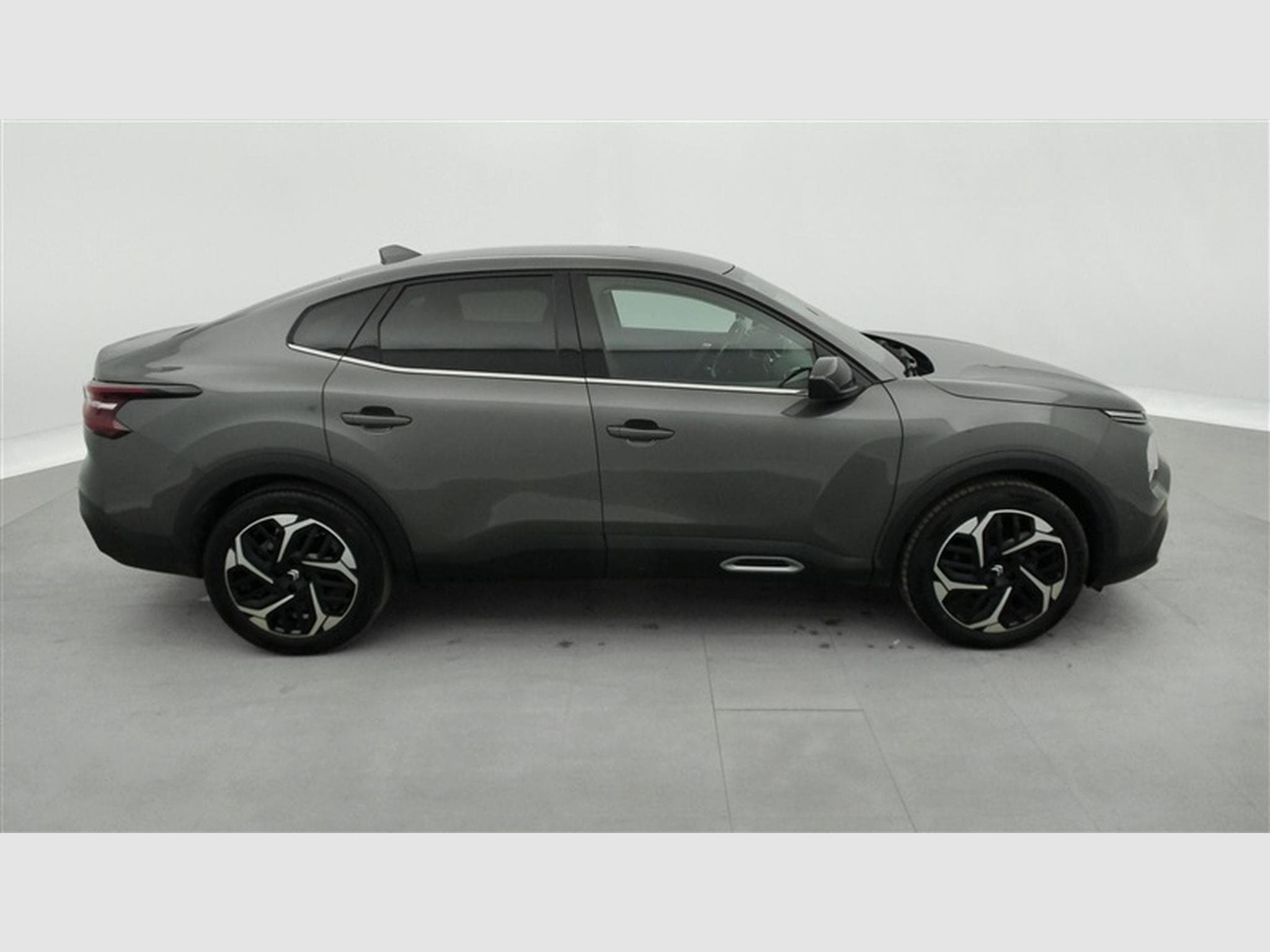 Citroen C4 X 1.2 PureTech 130cv EAT8 Shine NAVI / CARPLAY / CAMERA (2023) - Photo 24