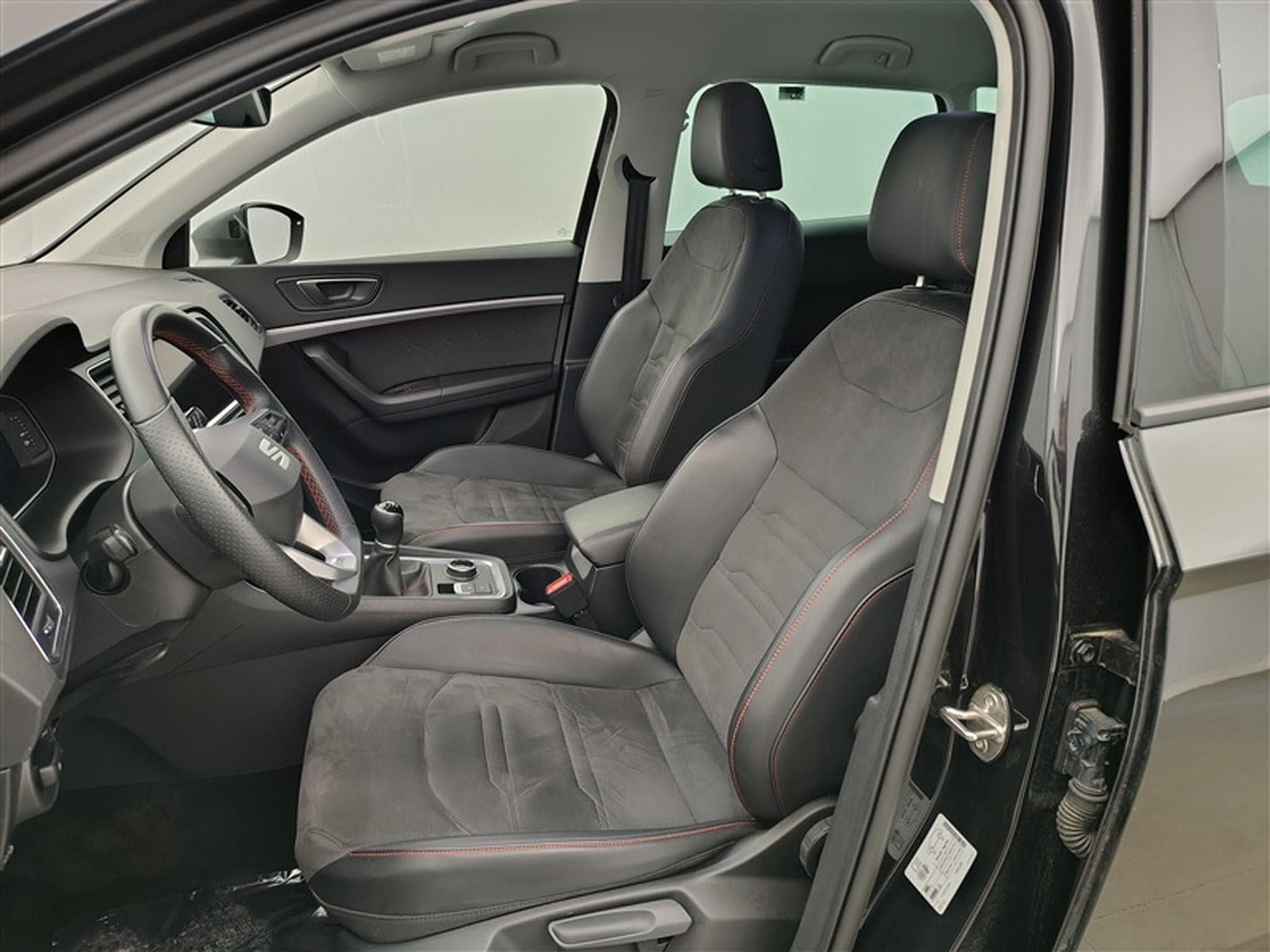 Seat Ateca 2.0 TDI 150cv "FR" NAVI / FULL LED / KEYLESS/ CAMERA / JA 19 (2023) - Photo 7