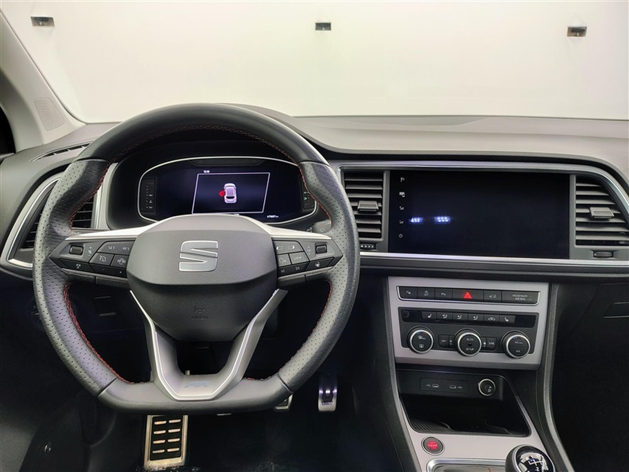 Seat Ateca 2.0 TDI 150cv "FR" NAVI / FULL LED / KEYLESS/ CAMERA / JA 19 (2023) - Photo 9