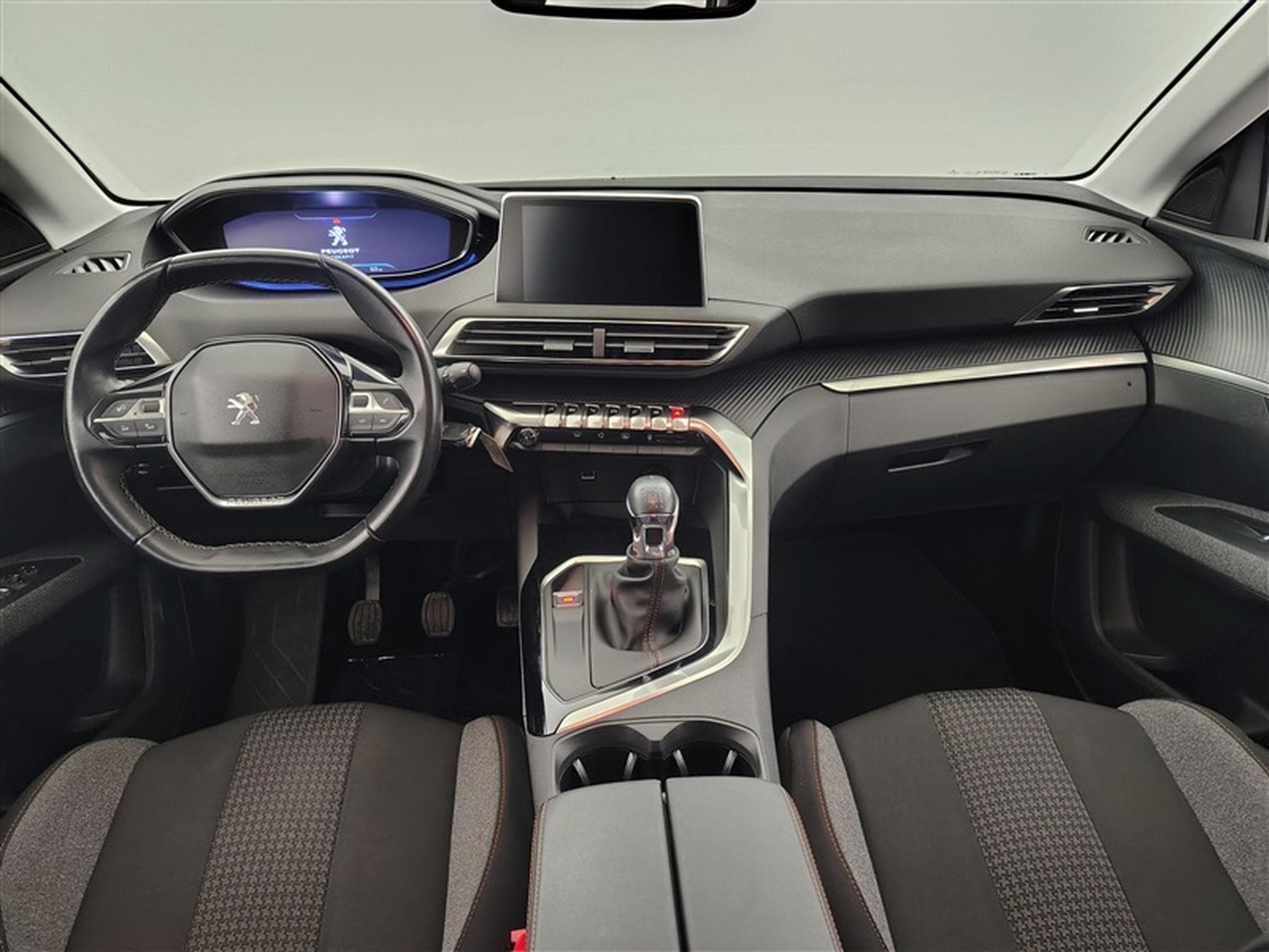 Peugeot 5008 1.2 PureTech 130cv Active 7pl. NAVI / PDC AV+AR / JA 17" (2019) - Photo 8