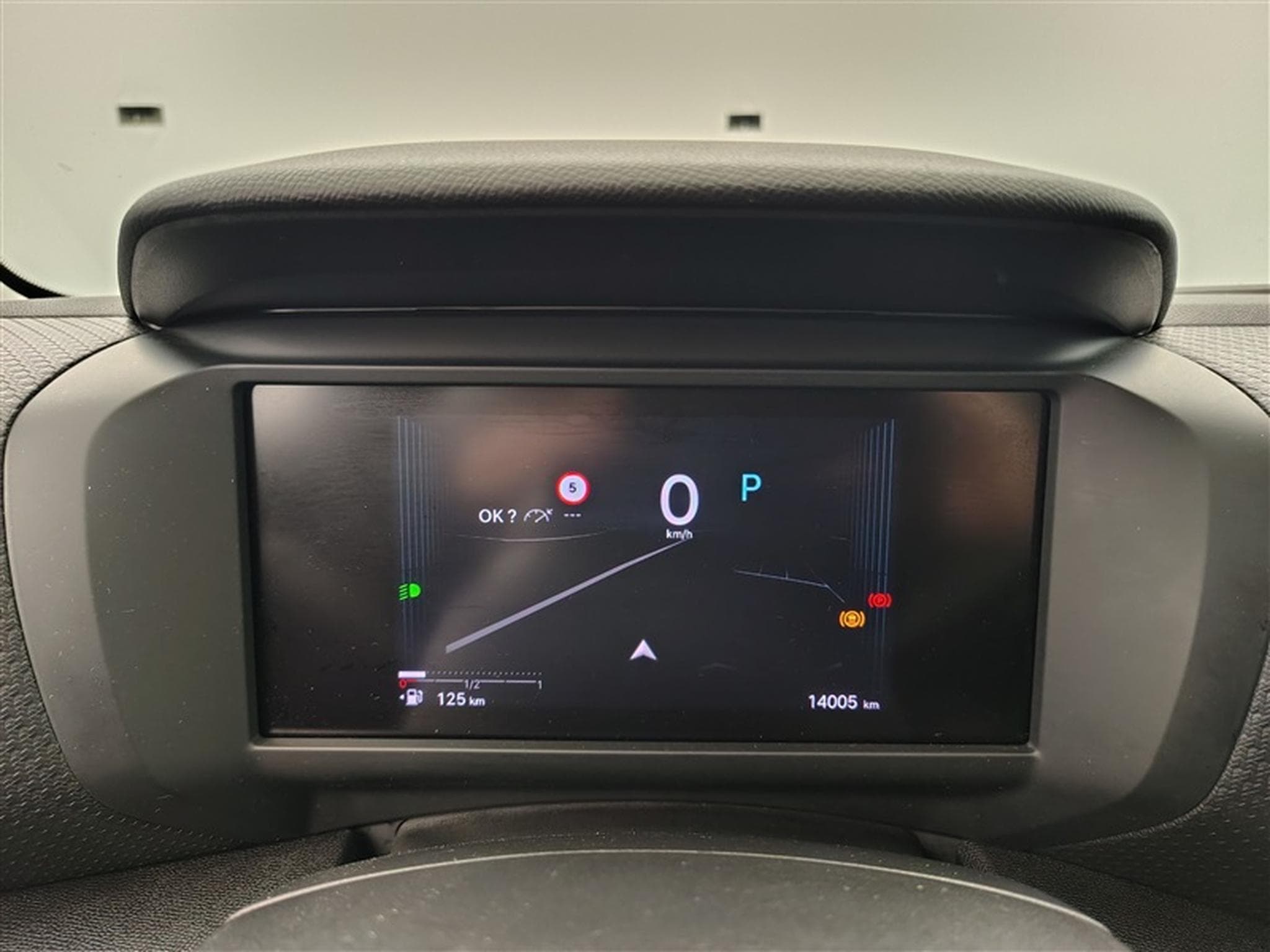 Citroen C4 1.2 PureTech 130cv EAT8 Plus NAVI / CARPLAY (2025) - Photo 10