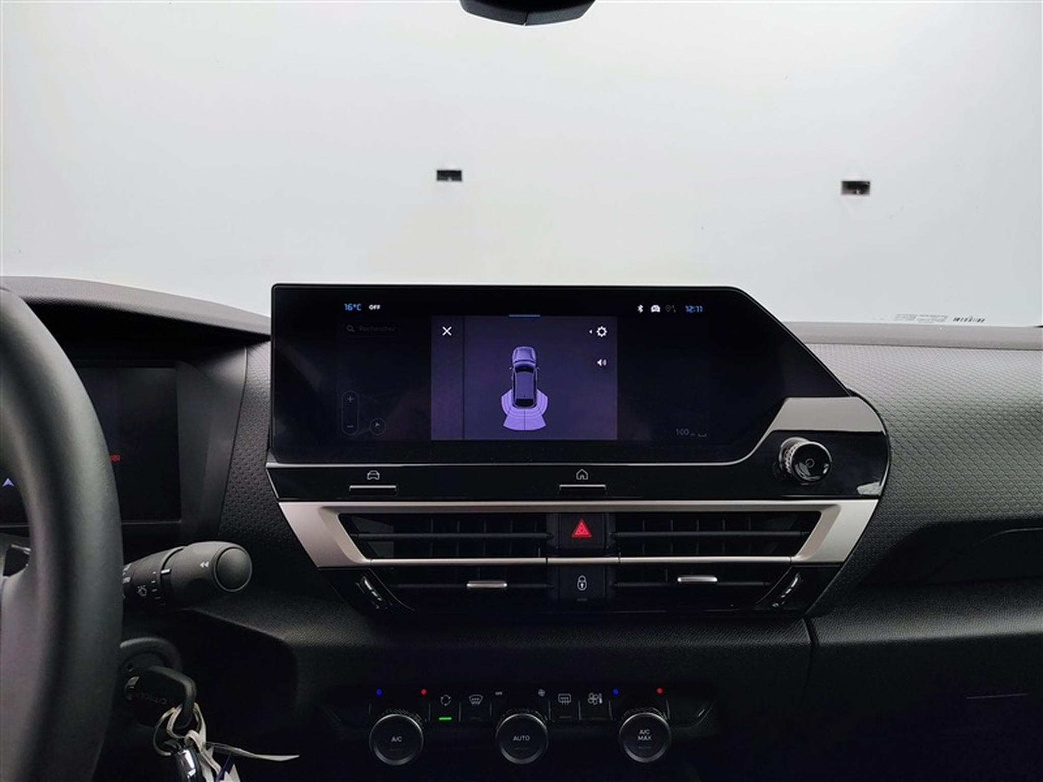 Citroen C4 1.2 PureTech 130cv EAT8 Plus NAVI / CARPLAY (2025) - Photo 19