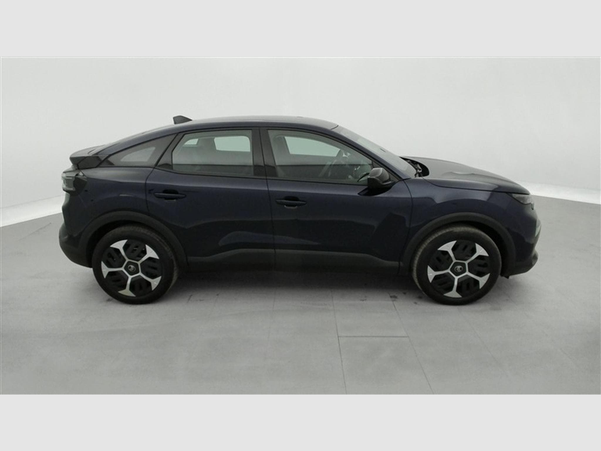 Citroen C4 1.2 PureTech 130cv EAT8 Plus NAVI / CARPLAY (2025) - Photo 25
