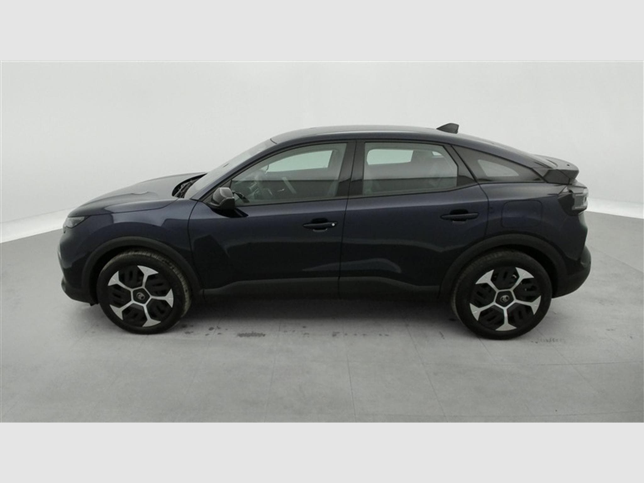 Citroen C4 1.2 PureTech 130cv EAT8 Plus NAVI / CARPLAY (2025) - Photo 3
