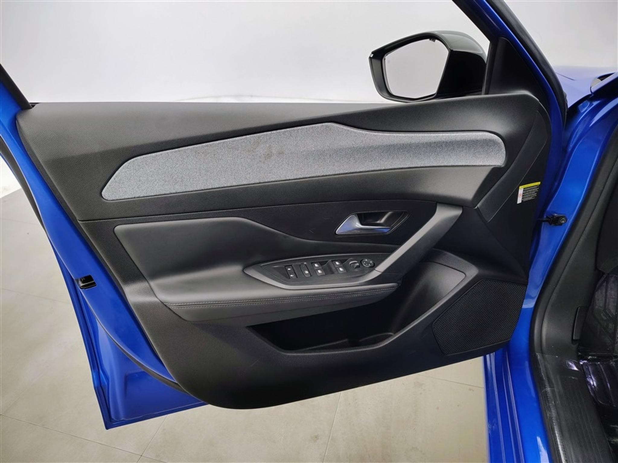 Peugeot 308 1.2 Turbo 130cv EAT8 Allure CARPLAY/FULL LED/CAM 360/COCKPIT (2024) - Photo 17