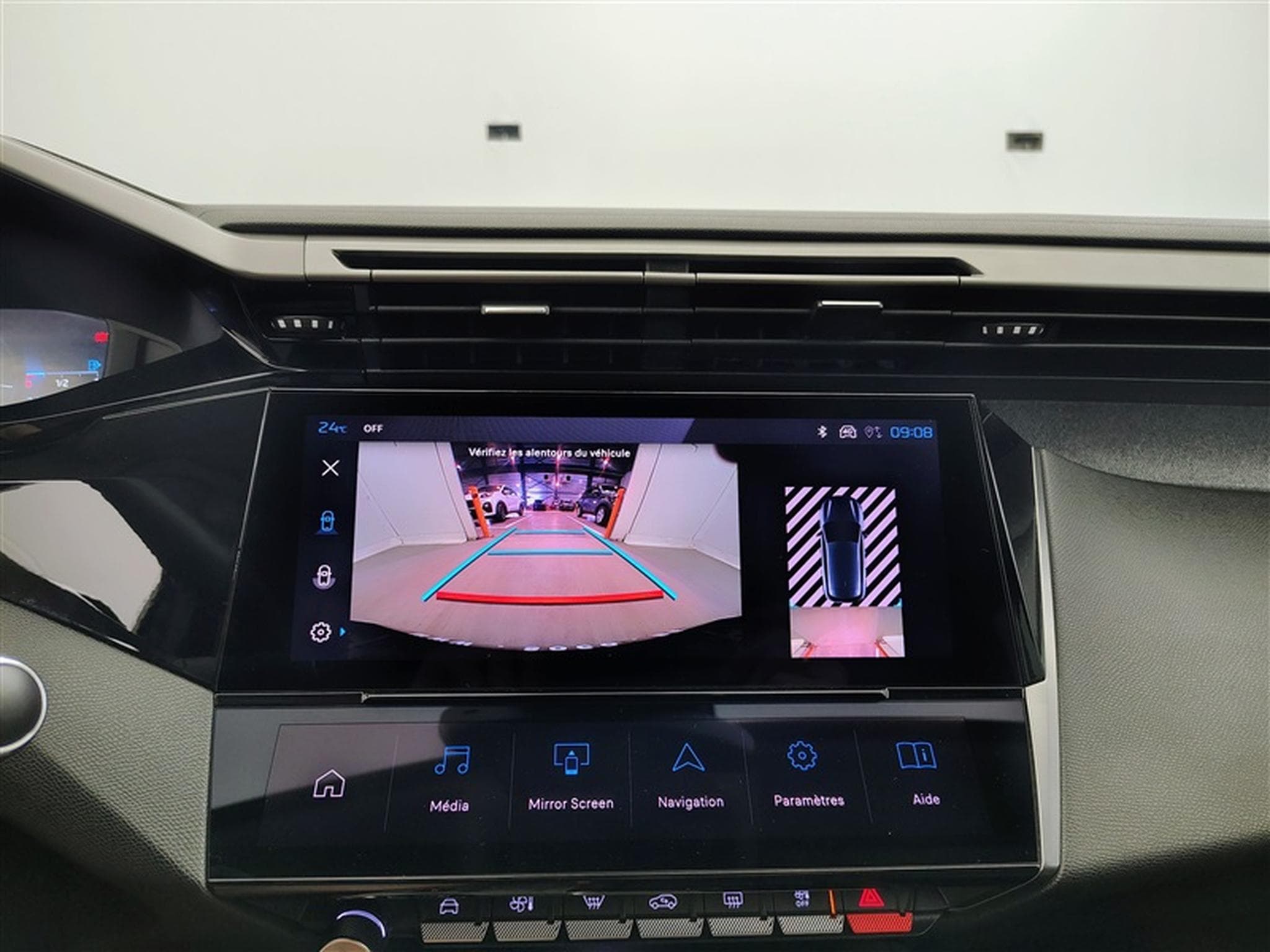 Peugeot 308 1.2 Turbo 130cv EAT8 Allure CARPLAY/FULL LED/CAM 360/COCKPIT (2024) - Photo 18