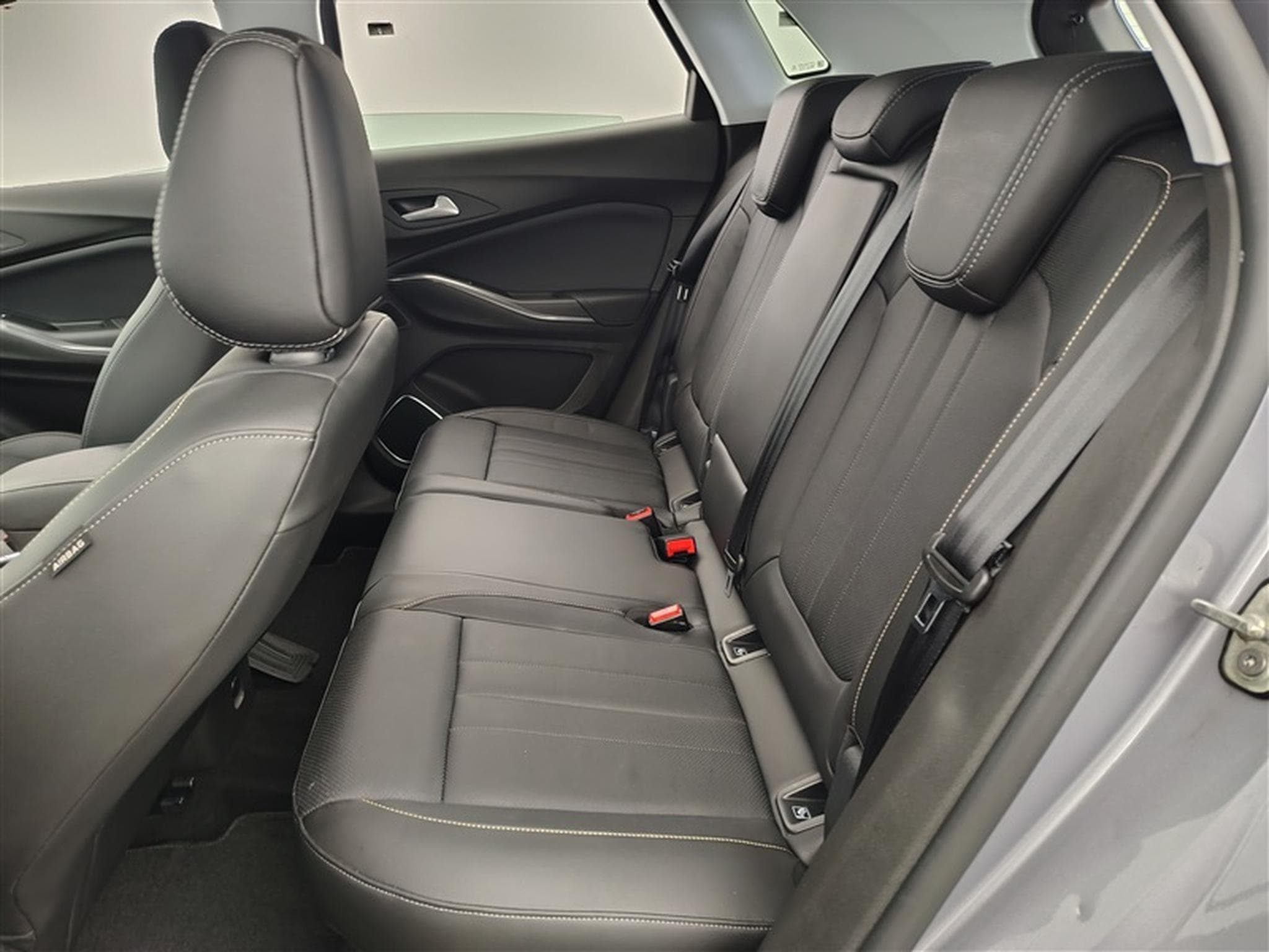 Opel Grandland 1.5 Turbo D AT8 Innovation NAVI / CUIR / FULL LED (2021) - Photo 13
