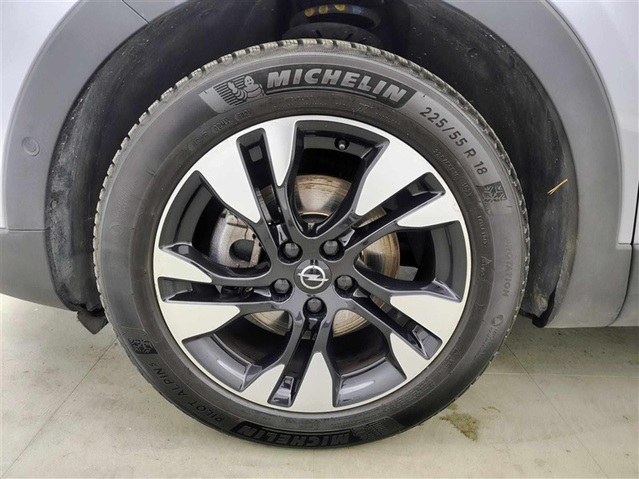 Opel Grandland 1.5 Turbo D AT8 Innovation NAVI / CUIR / FULL LED (2021) - Photo 6