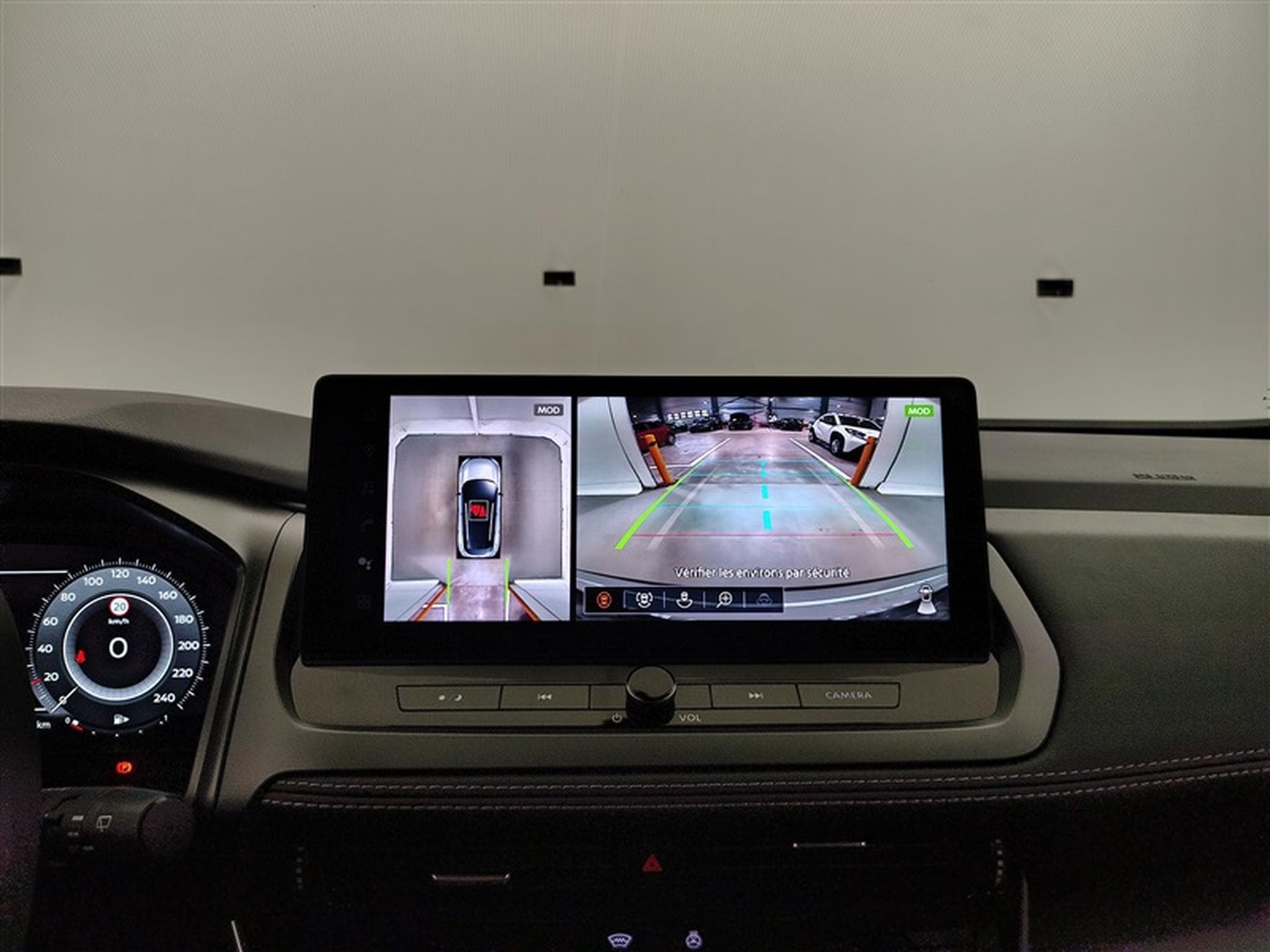 Nissan Qashqai 1.3 DIG-T MHEV X-Tronic N-Connecta CARPLAY / FULL LED / CAM (2026) - Photo 19