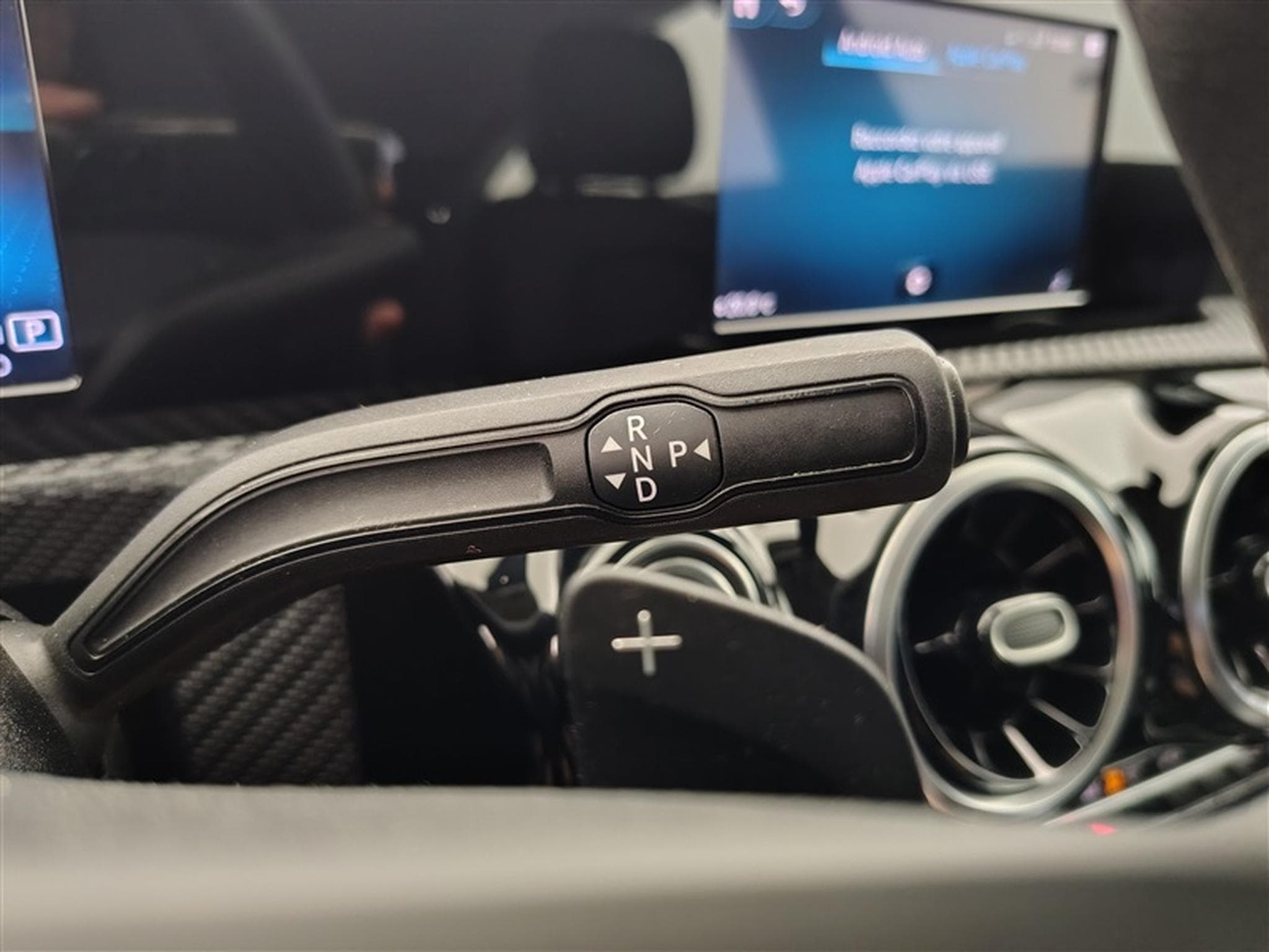 Mercedes CLA 180 Shooting Break AT7 NAVI / S-CUIR / PDC AV-AR (2023) - Photo 12