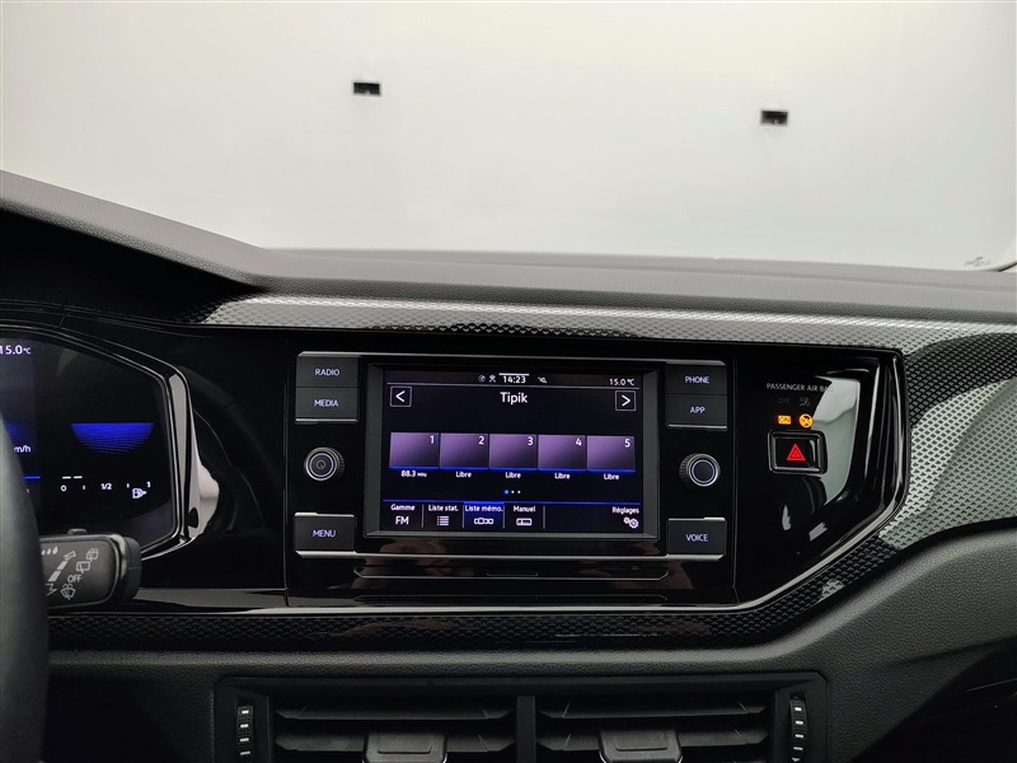 VW Taigo 1.0 TSI 95cv Life *APP CONNECT / FULL LED / CAMERA / JA 16"* (2023) - Photo 11