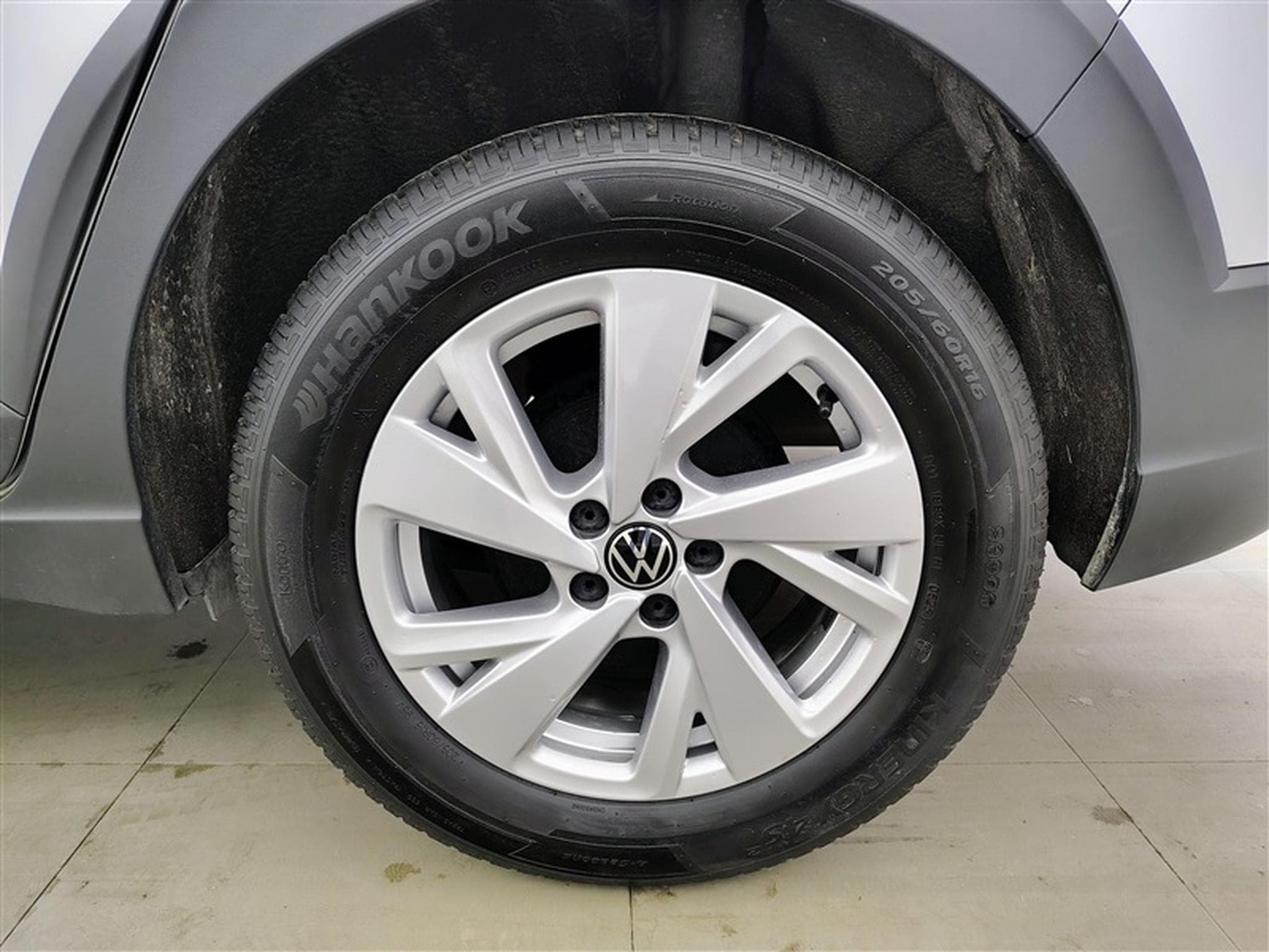 VW Taigo 1.0 TSI 95cv Life *APP CONNECT / FULL LED / CAMERA / JA 16"* (2023) - Photo 6
