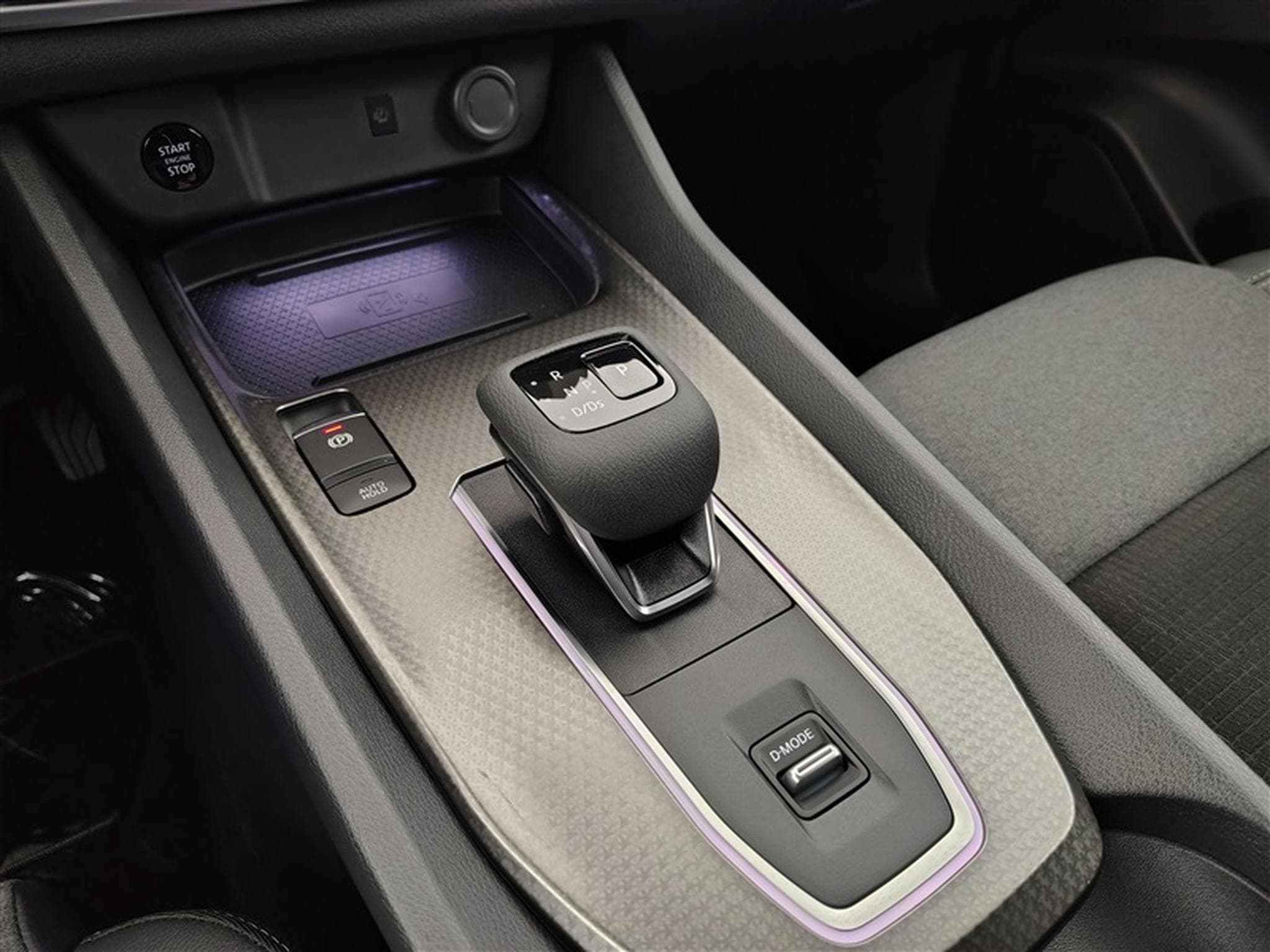 Nissan Qashqai 1.3 DIG-T MHEV X-Tronic N-Connecta CARPLAY / FULL LED / CAM (2026) - Photo 11