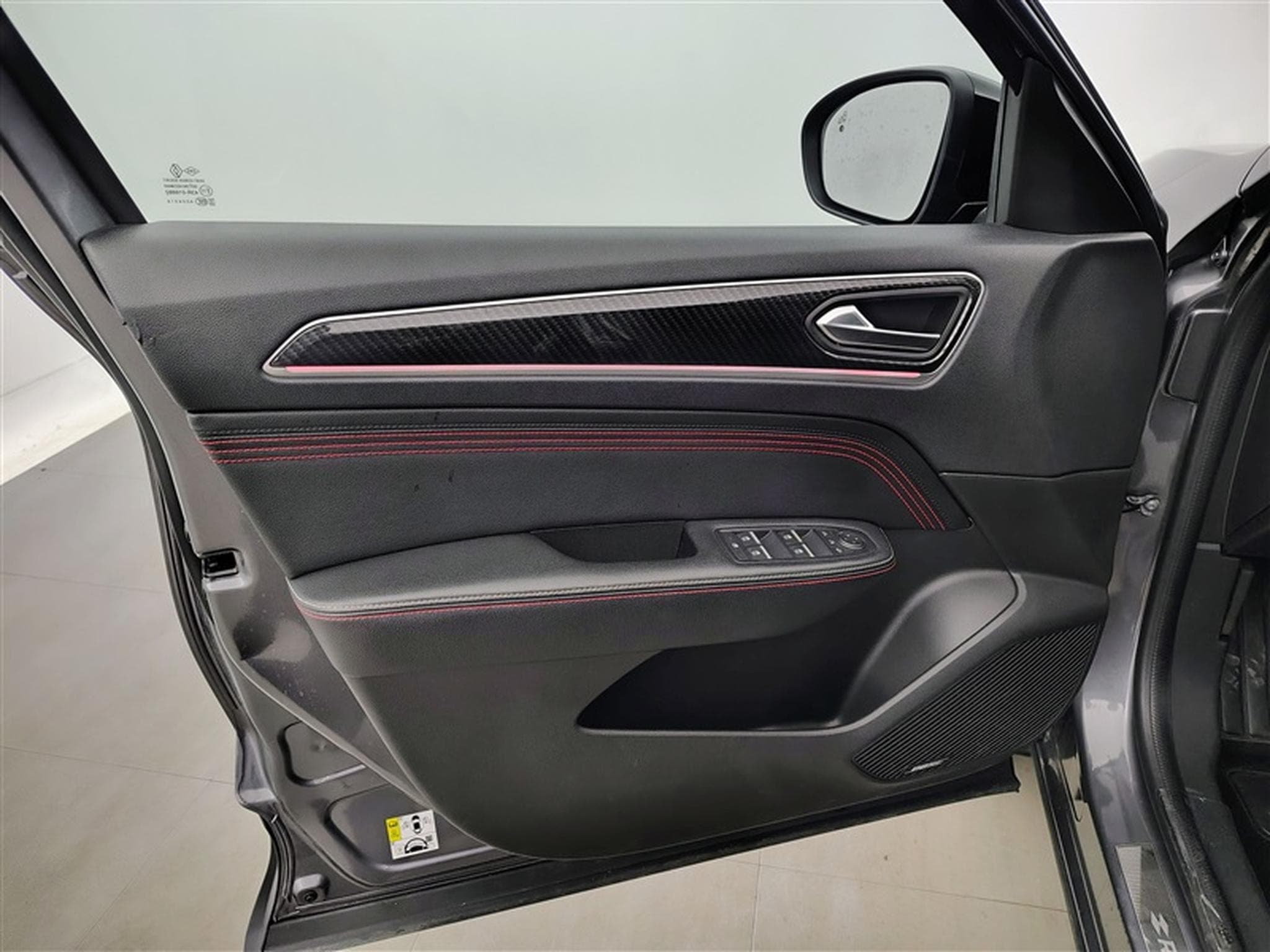 Renault Arkana 1.3 TCe 160Cv EDC RS Line NAVI / CARPLAY / CAMERA / TO PANO (2023) - Photo 17