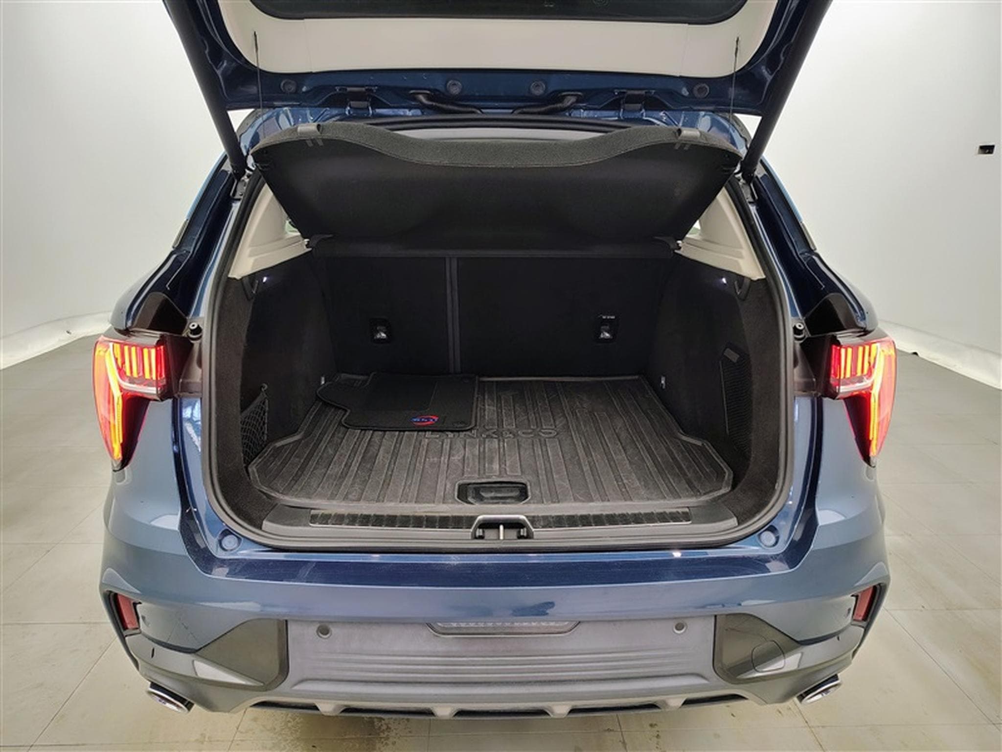 Lynk & Co 01 1.5 Turbo PHEV NAVI / FULL LED / TOIT PANO / CAMERA / JA 20" (2022) - Photo 14