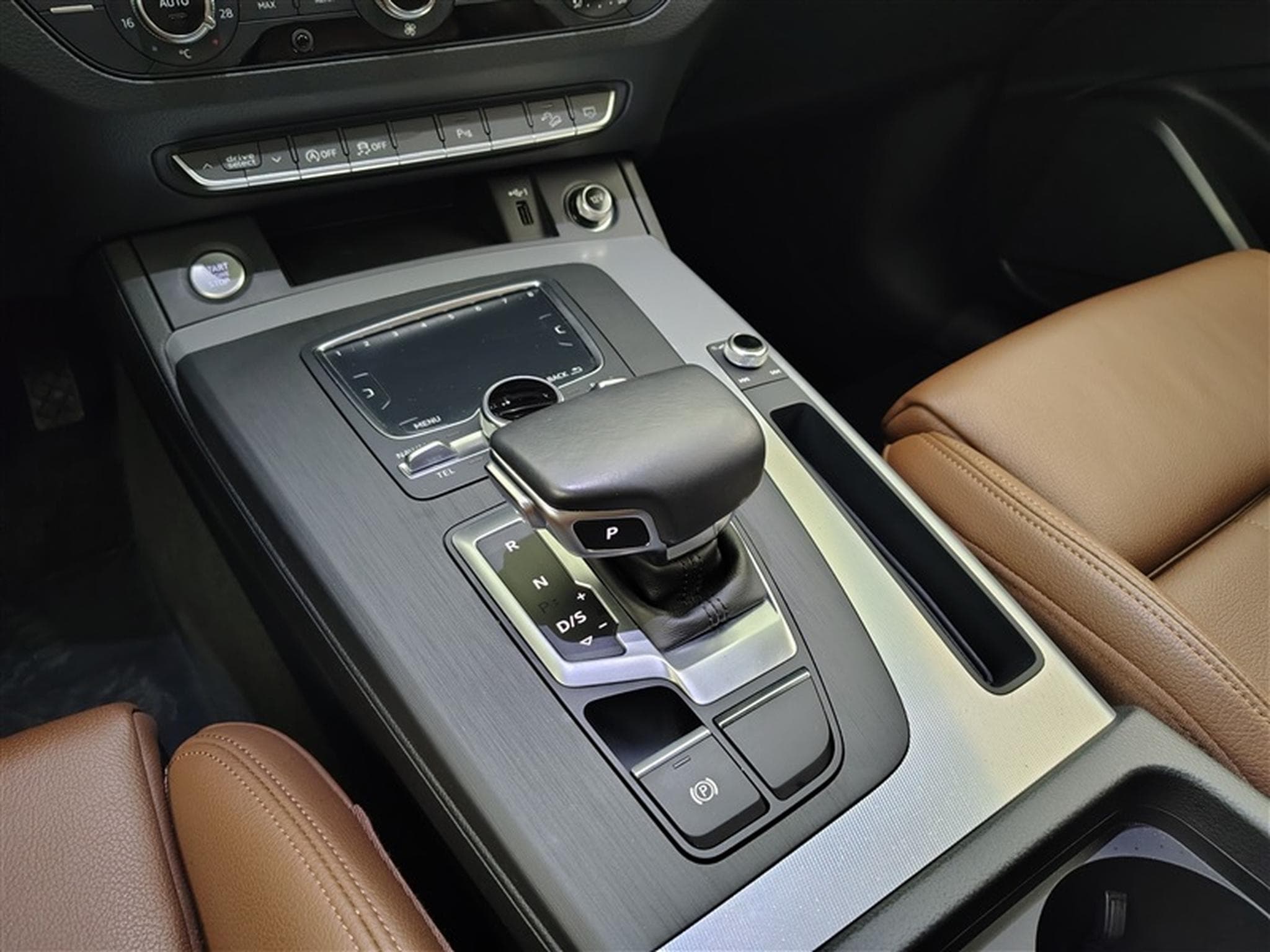 Audi Q5 30 TDi SPORT S tronic CUIR/NAVI/FULL LED/JA18 (2020) - Photo 12