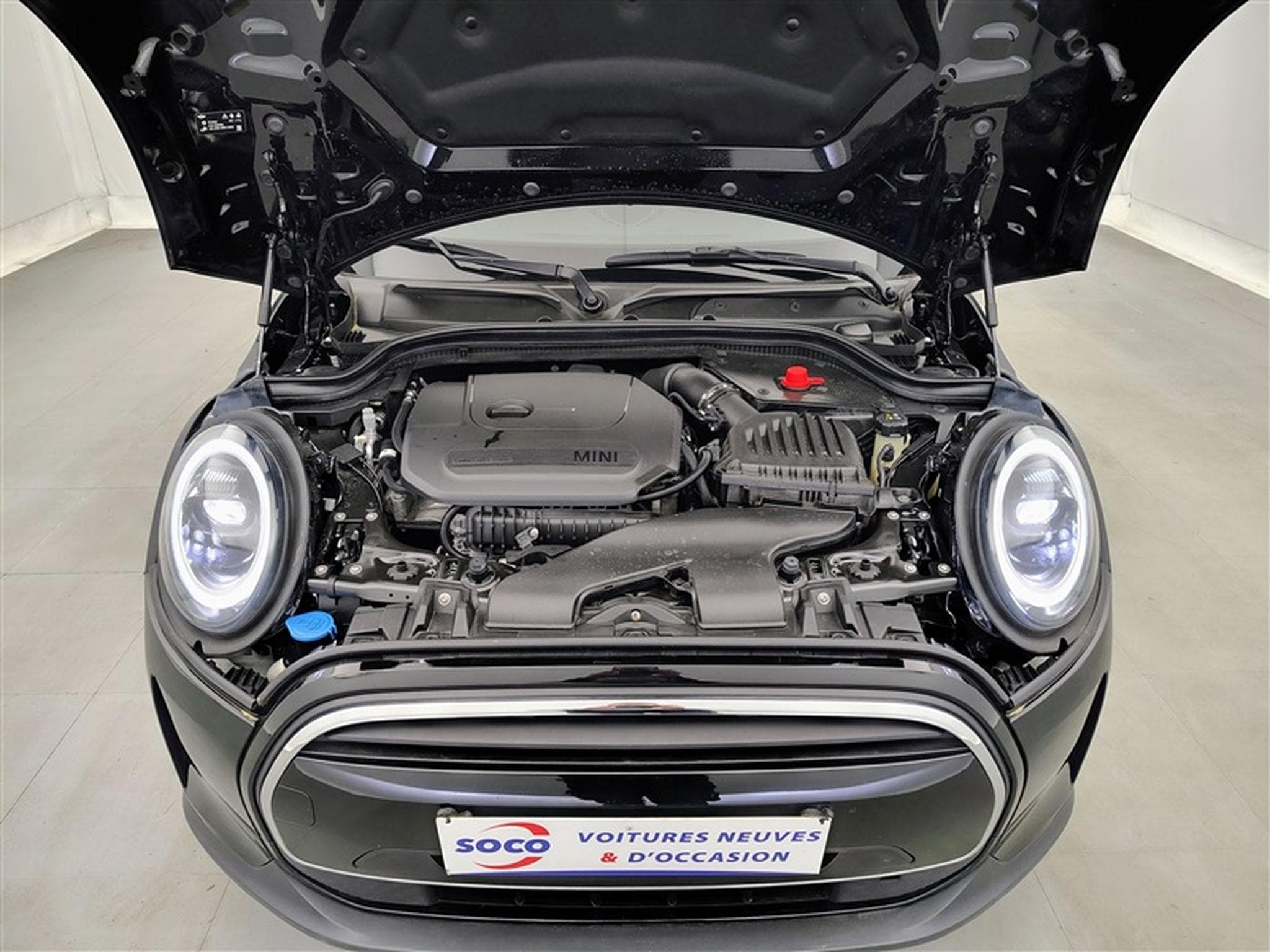 MINI Cooper 1.5A Cooper AUTO / NAVI PRO / FULL LED / ALU (2023) - Photo 19