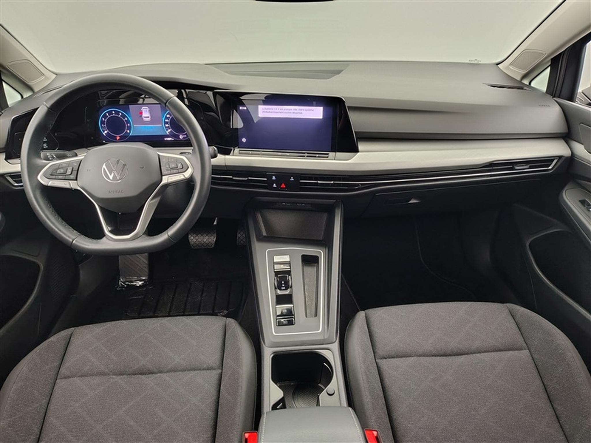 VW Golf 1.0 eTSI Life DSG  Navi Cockpit / Led / PDC av+ar (2023) - Photo 8
