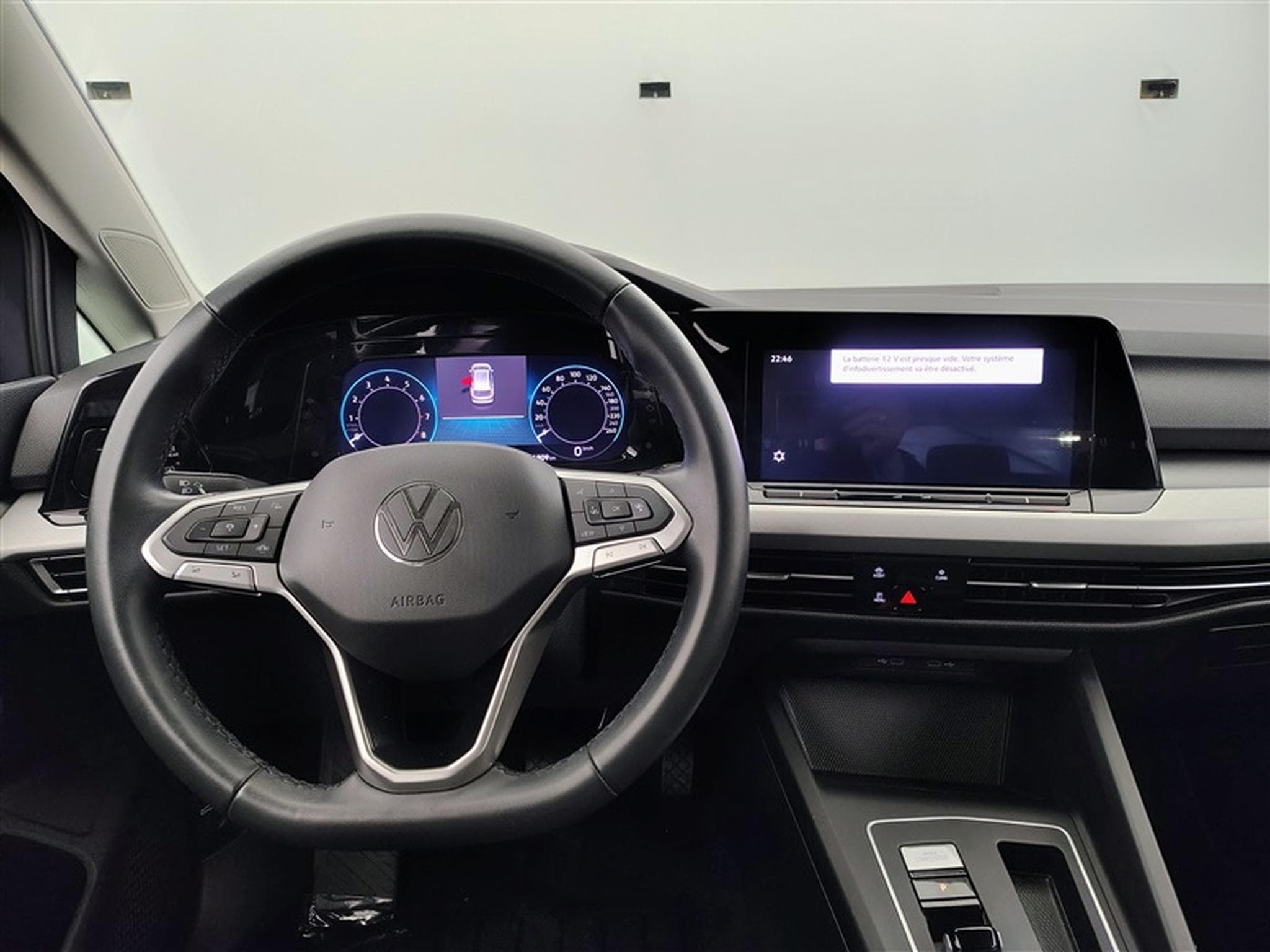 VW Golf 1.0 eTSI Life DSG  Navi Cockpit / Led / PDC av+ar (2023) - Photo 9