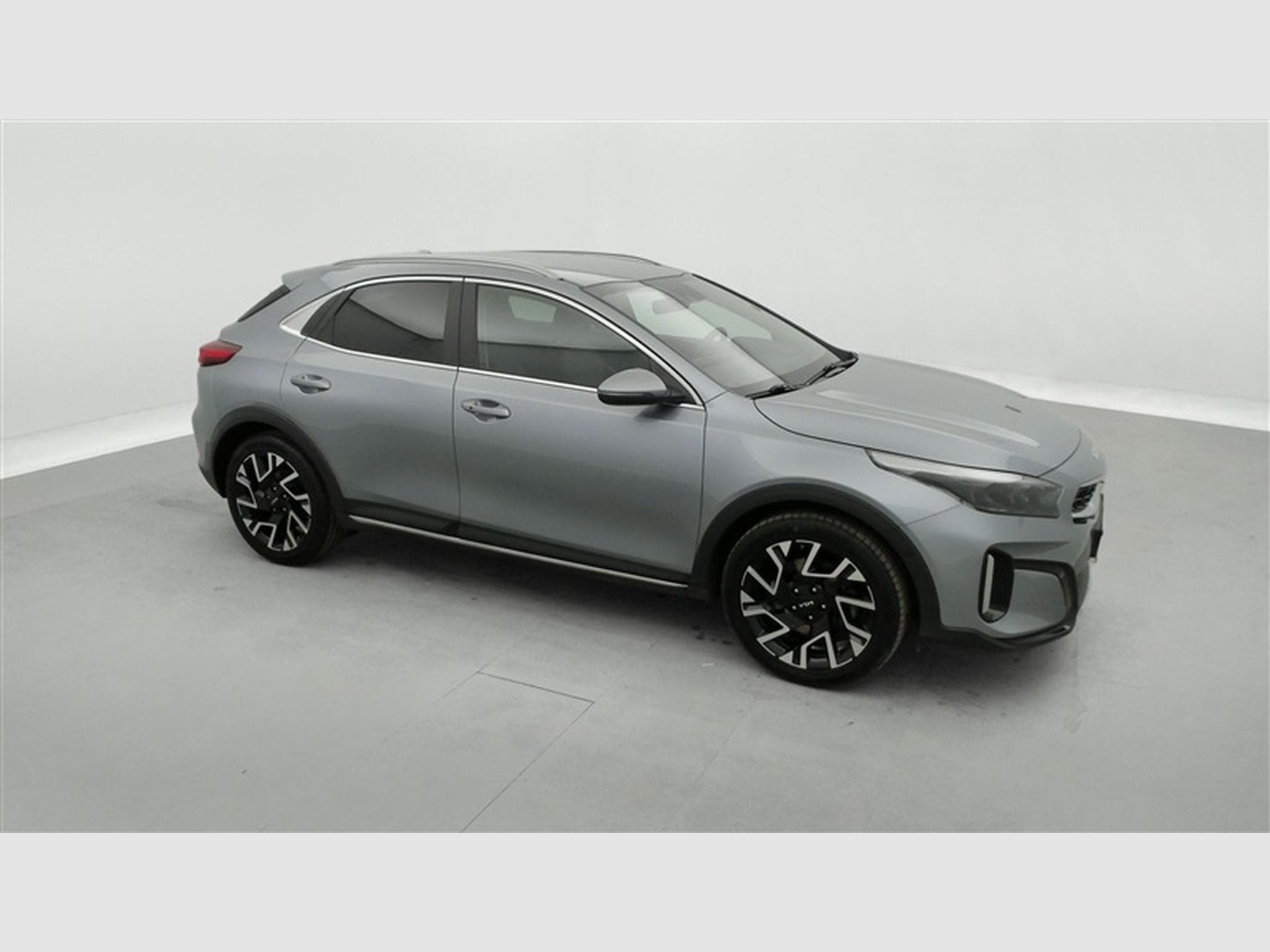 Kia XCeed 1.0 T-GDi 120cv Pulse NAVI 8" / FULL LED / CAMERA / JA 16" (2024) - Photo 24