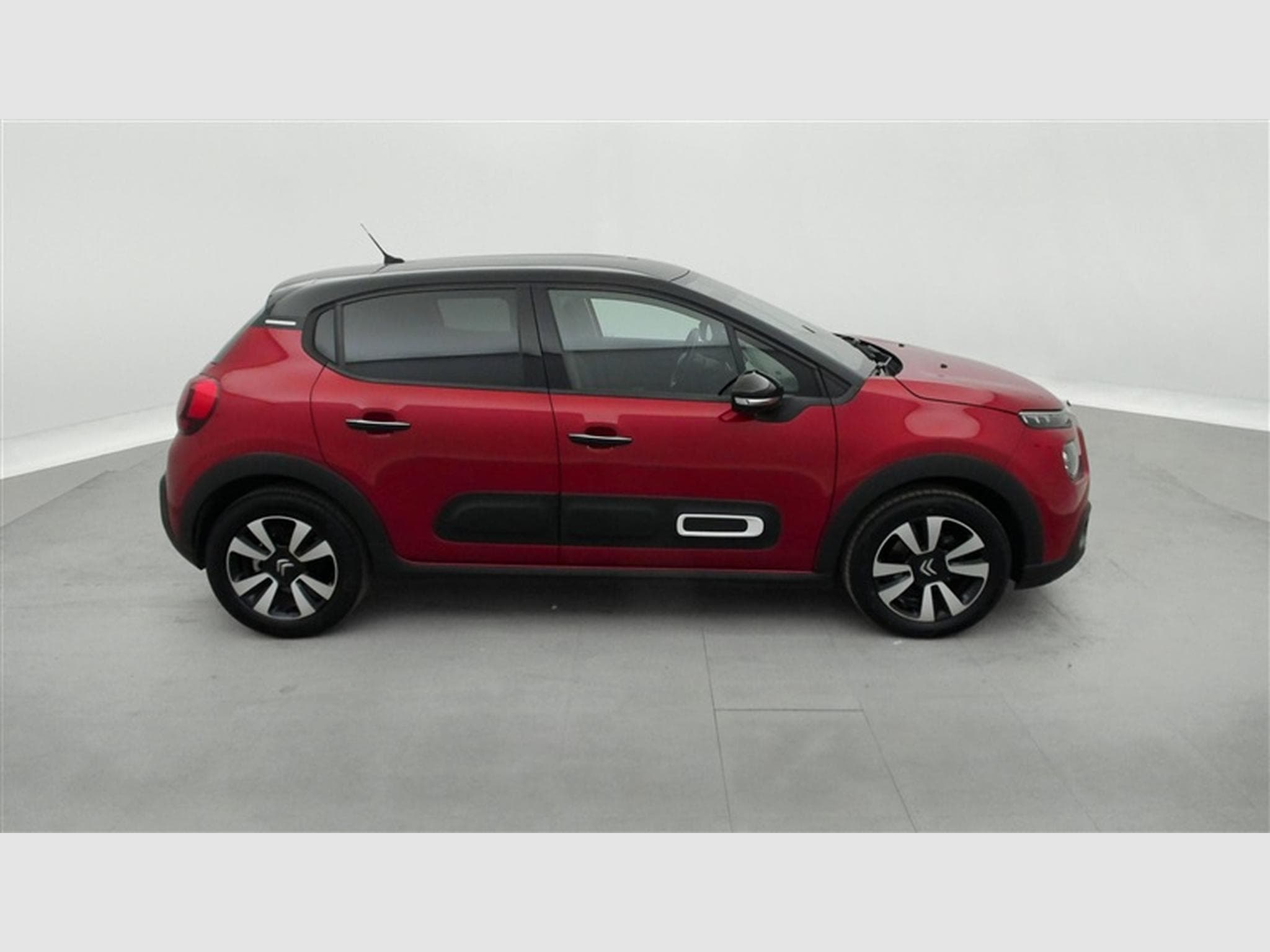 Citroen C3 1.2i PureTech Feel NAVI / FULL LED / CARPLAY (2024) - Photo 23