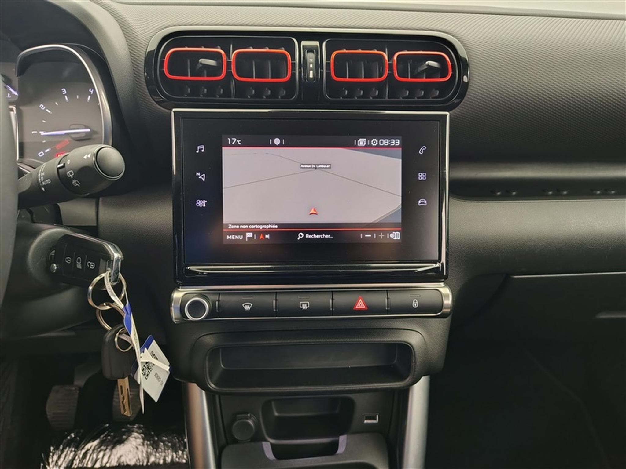 Citroen C3 Aircross 1.2 PureTech Shine NAVI / CARPLAY / CAMERA (2019) - Photo 11