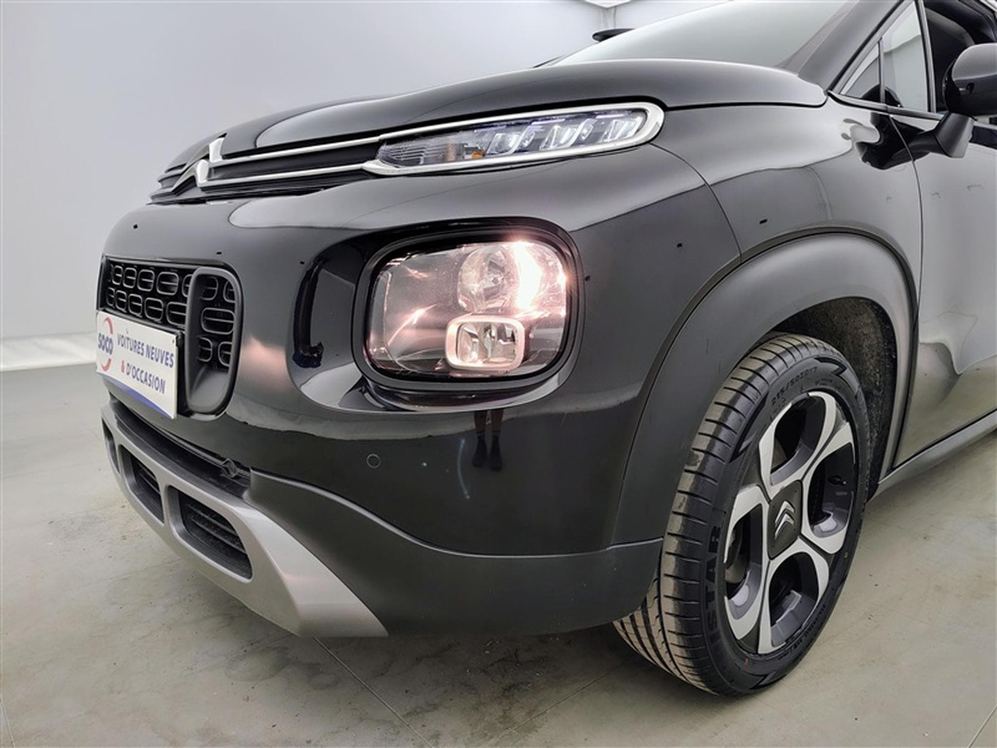 Citroen C3 Aircross 1.2 PureTech Shine NAVI / CARPLAY / CAMERA (2019) - Photo 15