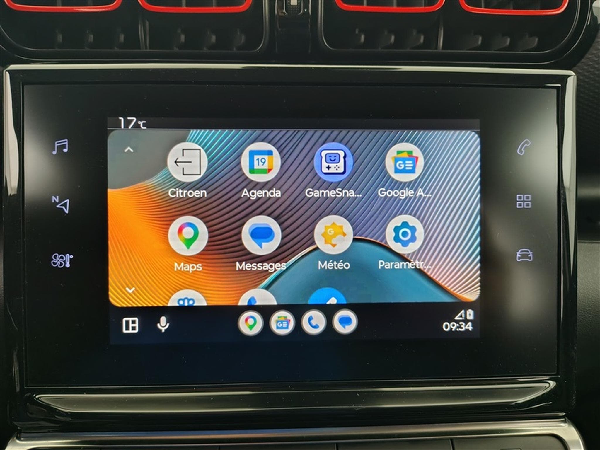 Citroen C3 Aircross 1.2 PureTech Shine NAVI / CARPLAY / CAMERA (2019) - Photo 19