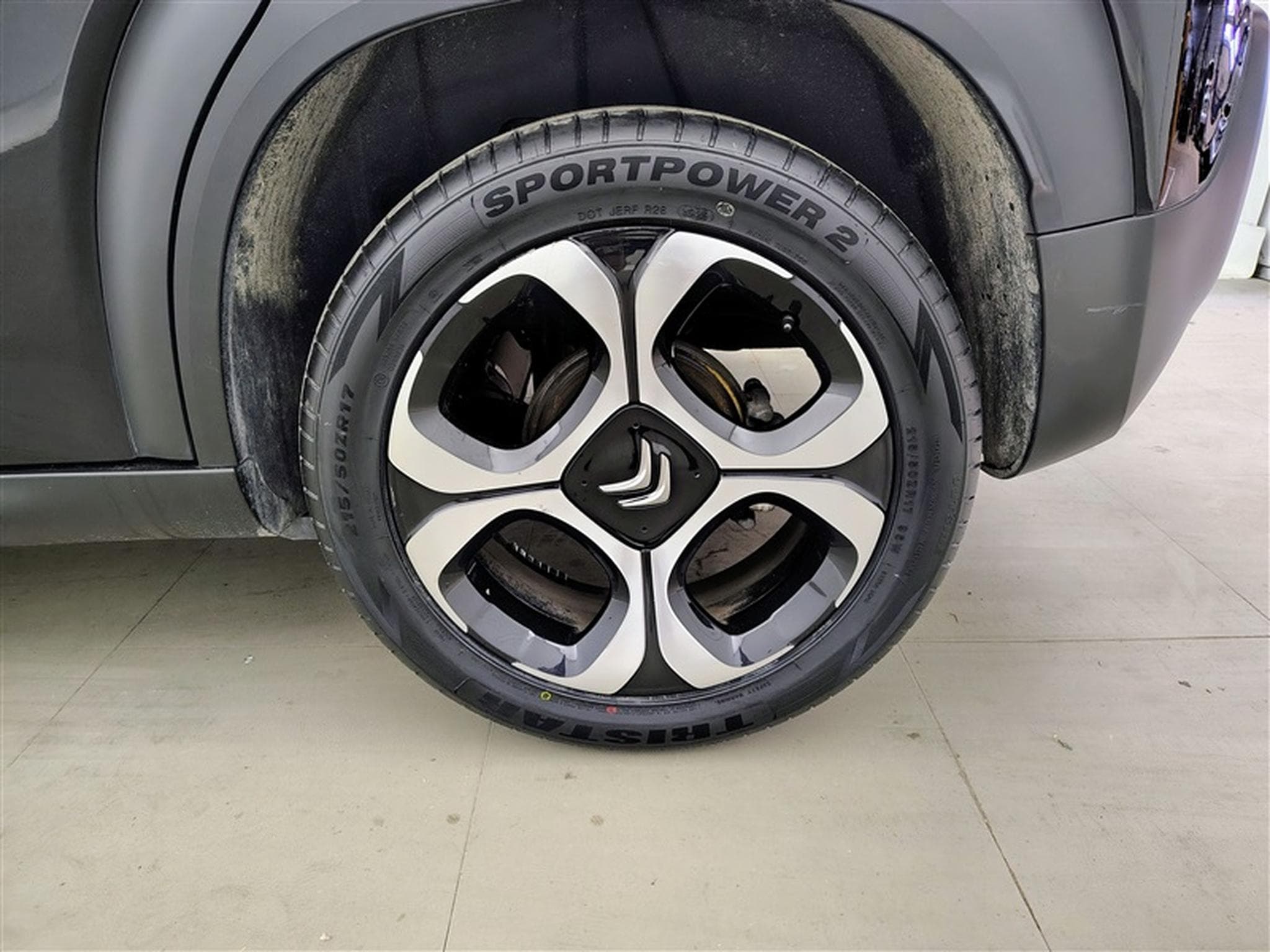 Citroen C3 Aircross 1.2 PureTech Shine NAVI / CARPLAY / CAMERA (2019) - Photo 6