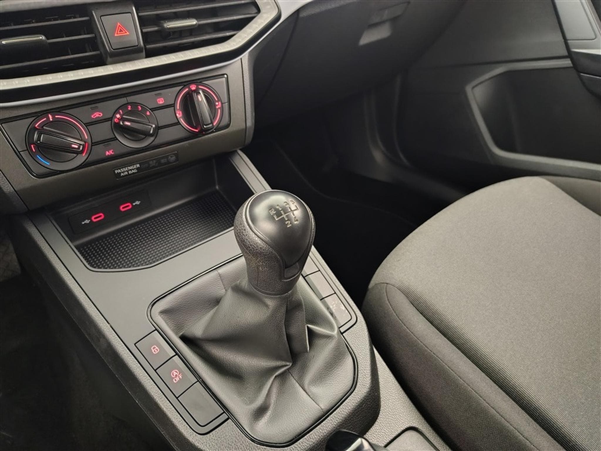 Seat Arona 1.0 TSI Style (2022) - Photo 12