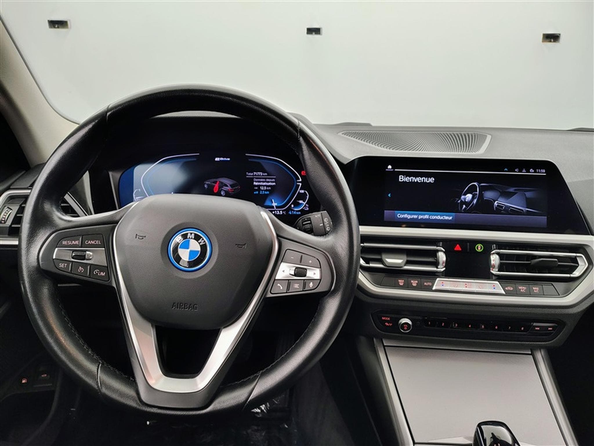 BMW 320 320eA PHEV Business NAVI/FULL LED/JA/PDC AV AR/CARPLAY (2021) - Photo 9