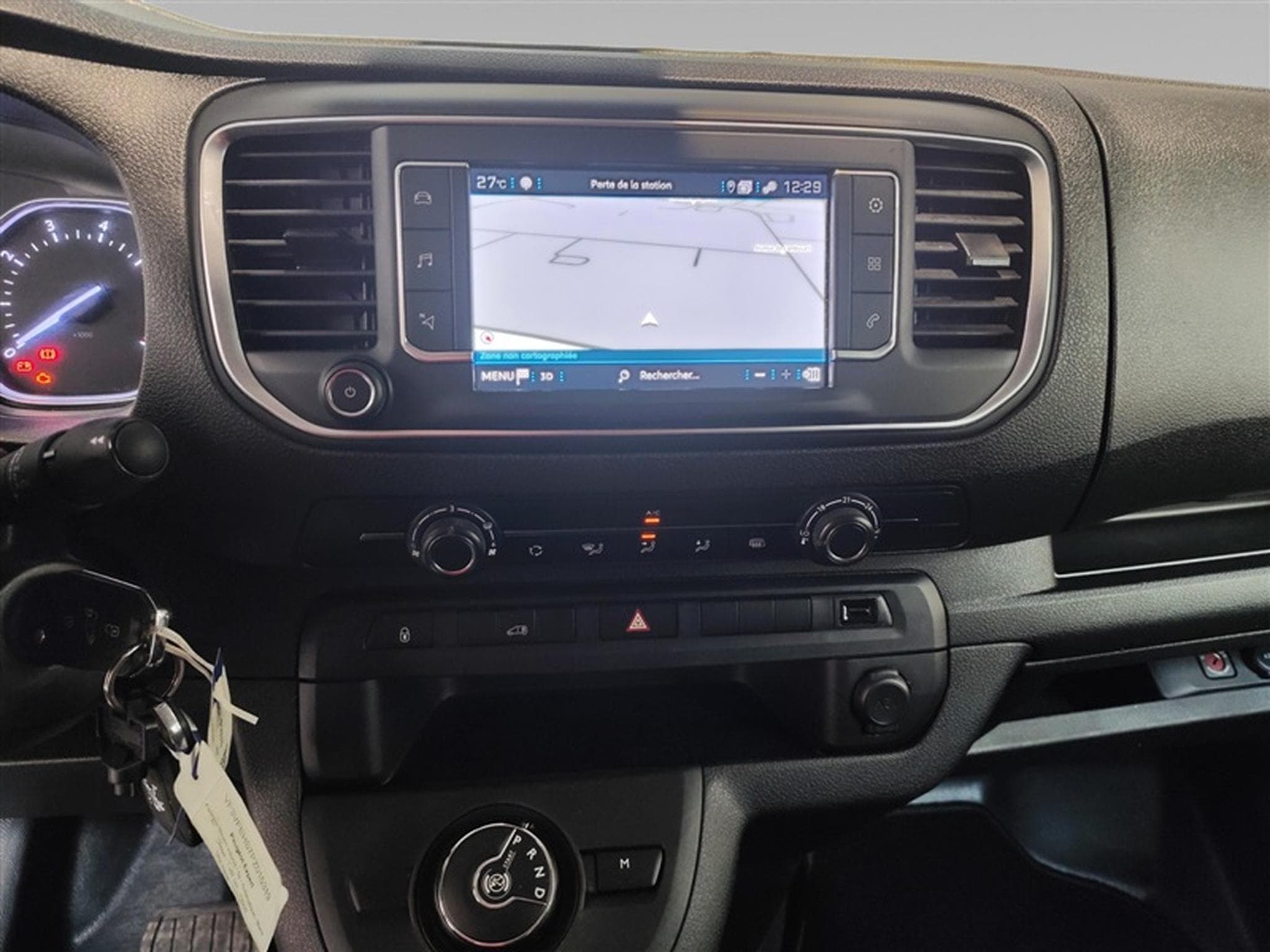 Peugeot Expert 2.0 BlueHDi L2  Premium EAT8 NAVI / CLIM / TEL (2023) - Photo 11
