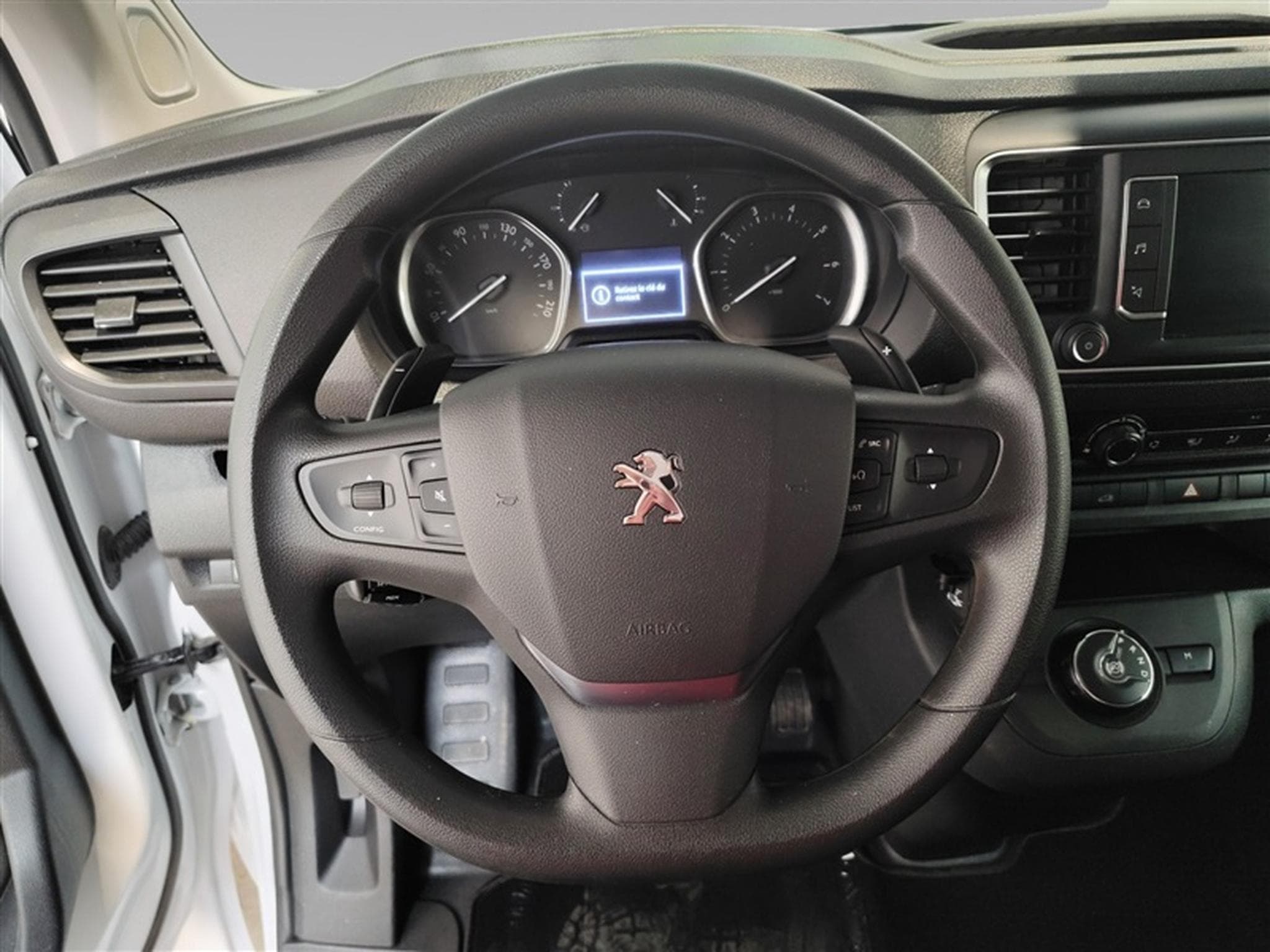 Peugeot Expert 2.0 BlueHDi L2  Premium EAT8 NAVI / CLIM / TEL (2023) - Photo 9