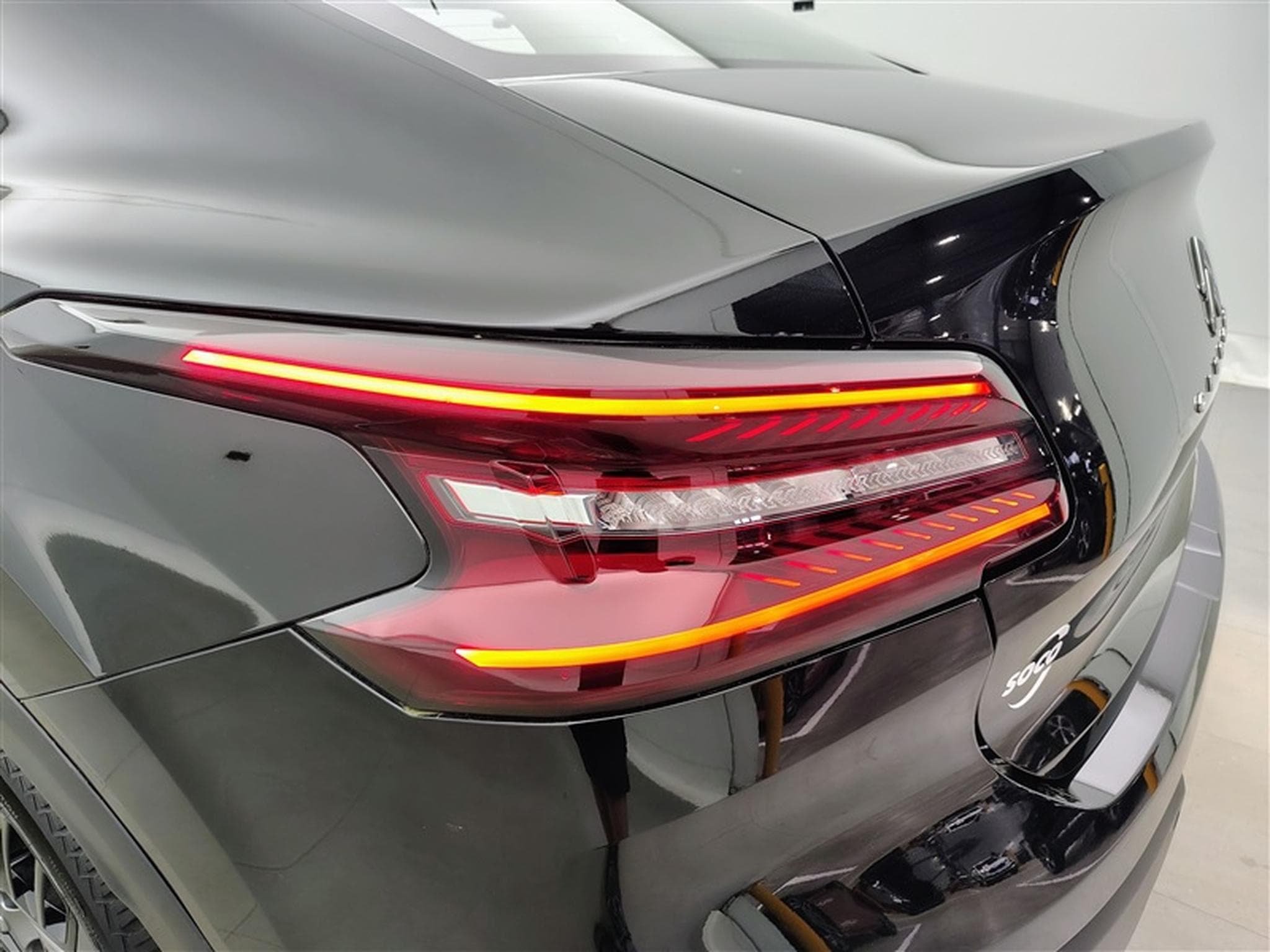 Citroen C4 X 1.2 PureTech 130cv EAT8 Feel CARPLAY / FULL LED / S-CUIR (2023) - Photo 16
