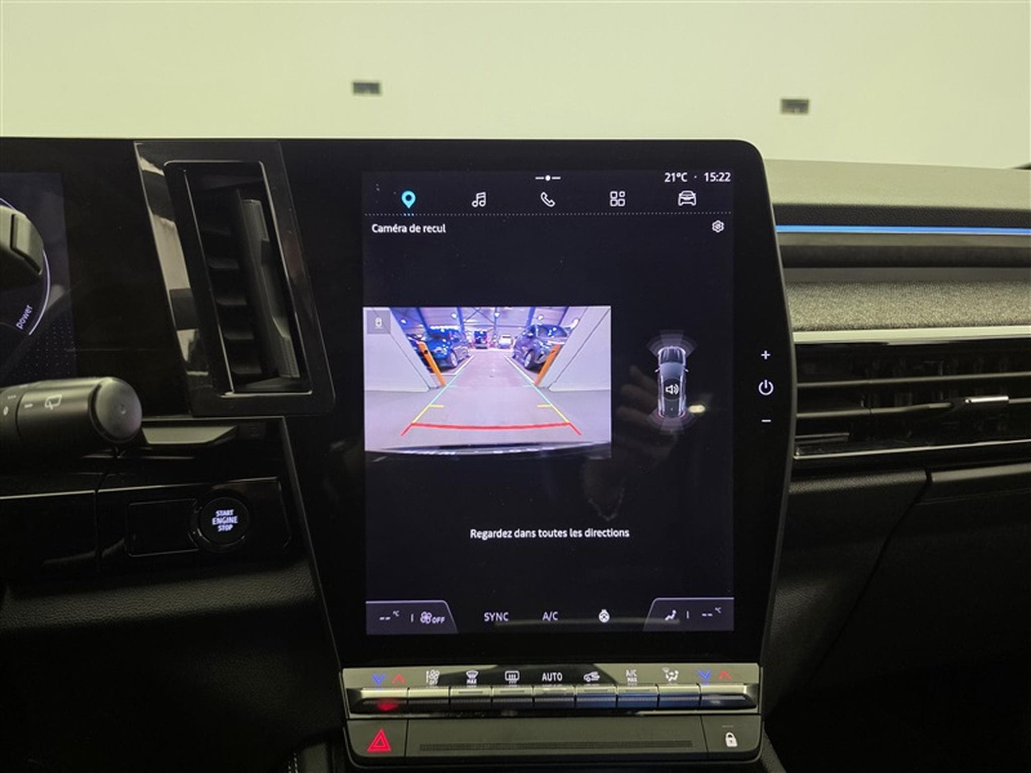 Renault Espace 1.2 E-Tech HEV Techno 7pl. NAVI / S-CUIR / FULL LED (2024) - Photo 18