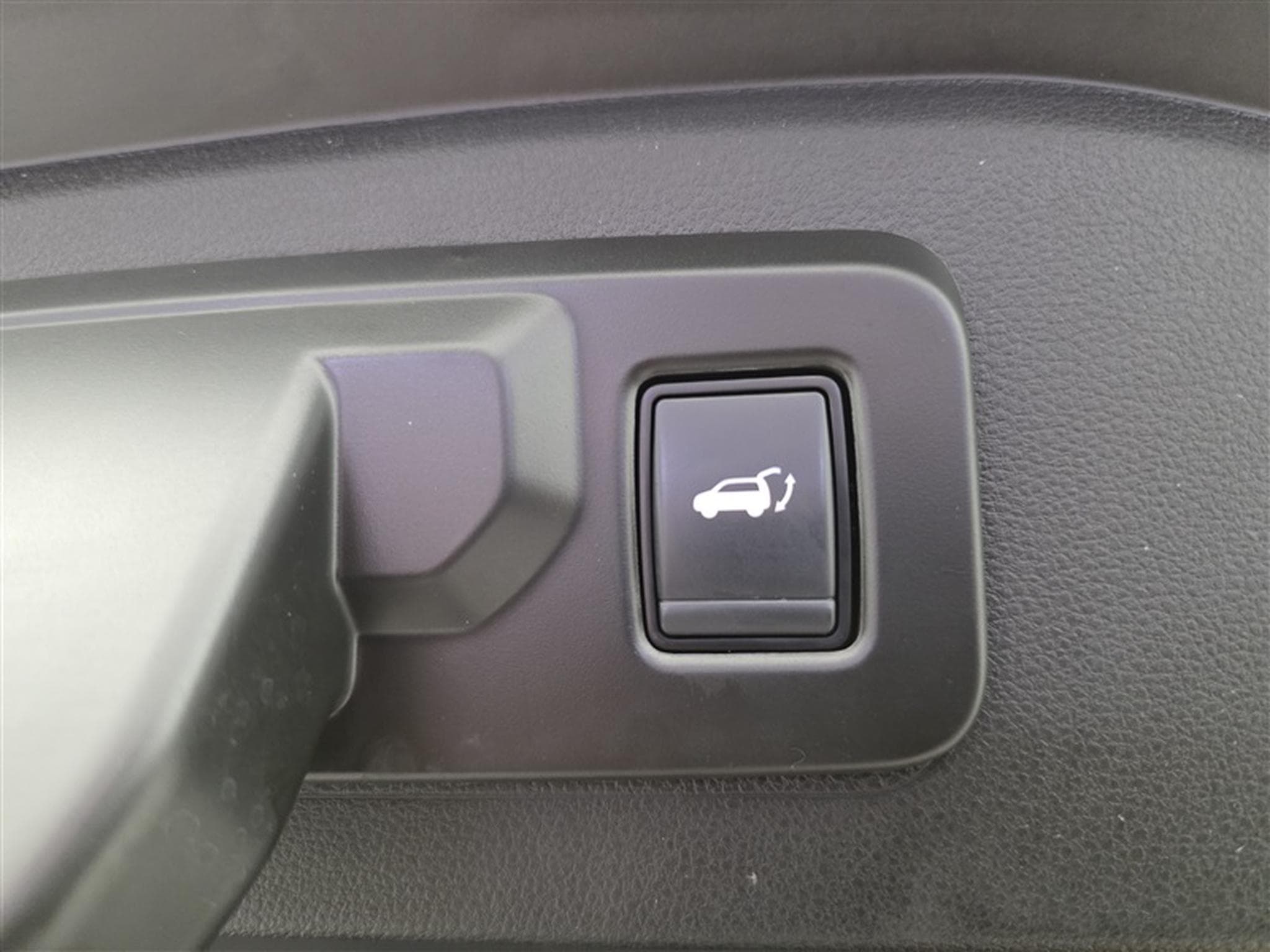 Renault Espace 1.2 E-Tech HEV Techno 7pl. NAVI / S-CUIR / FULL LED (2024) - Photo 19