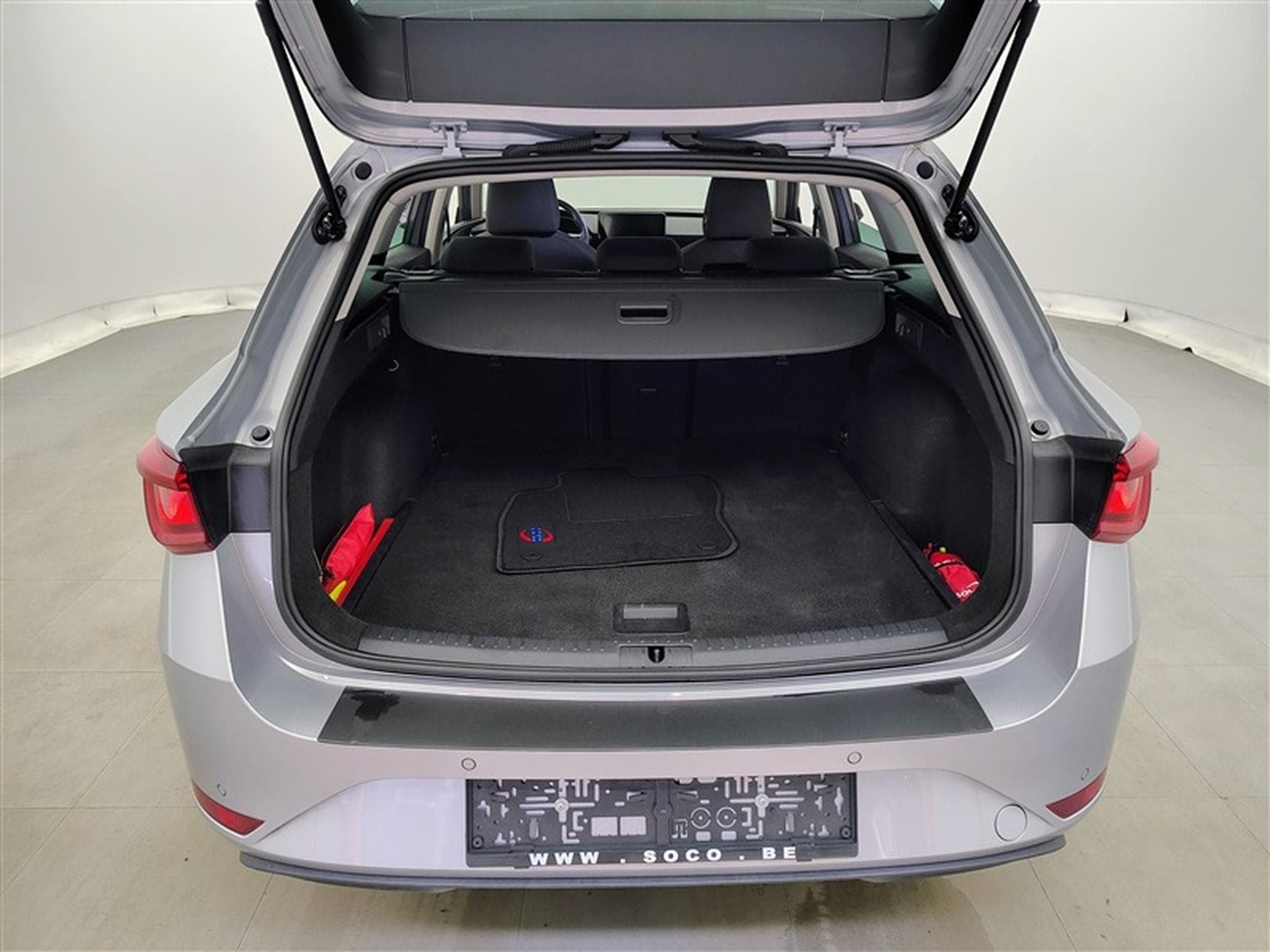 Seat Leon 1.0 EcoTSI Move! NAVI/LED/JA16/PDC AV AR (2023) - Photo 14