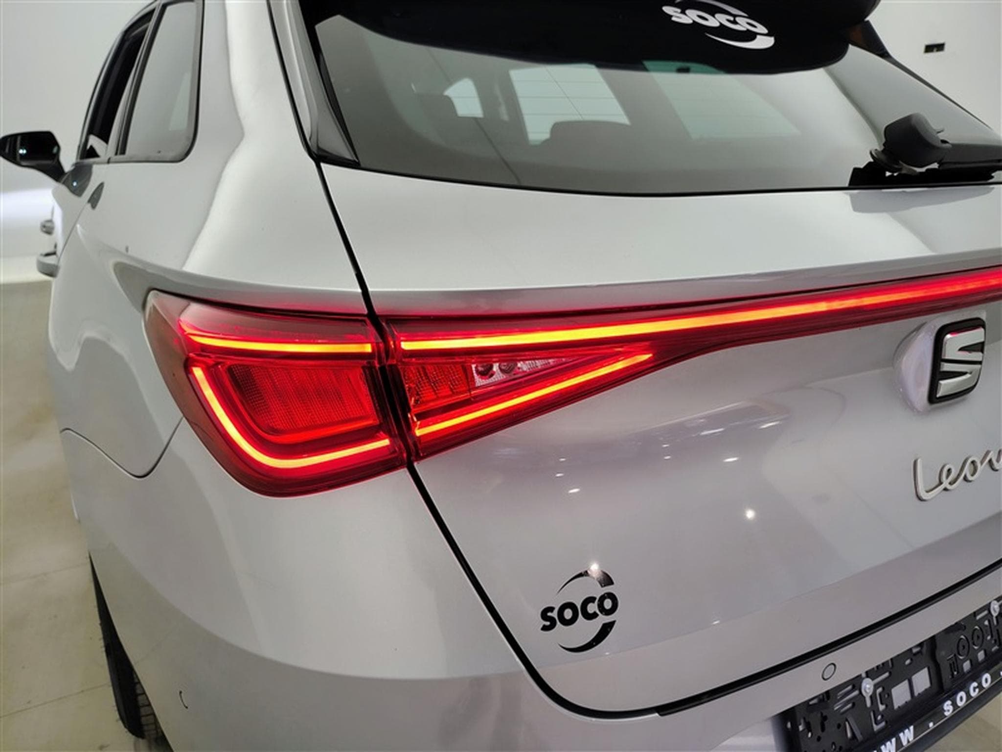 Seat Leon 1.0 EcoTSI Move! NAVI/LED/JA16/PDC AV AR (2023) - Photo 16