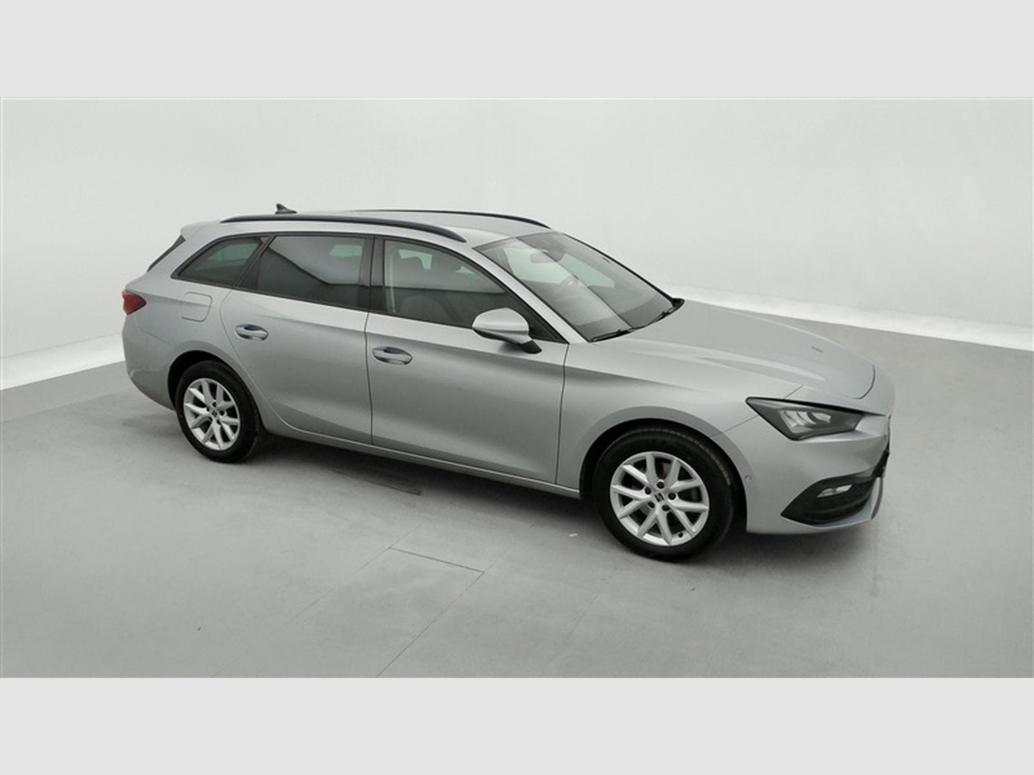 Seat Leon 1.0 EcoTSI Move! NAVI/LED/JA16/PDC AV AR (2023) - Photo 23