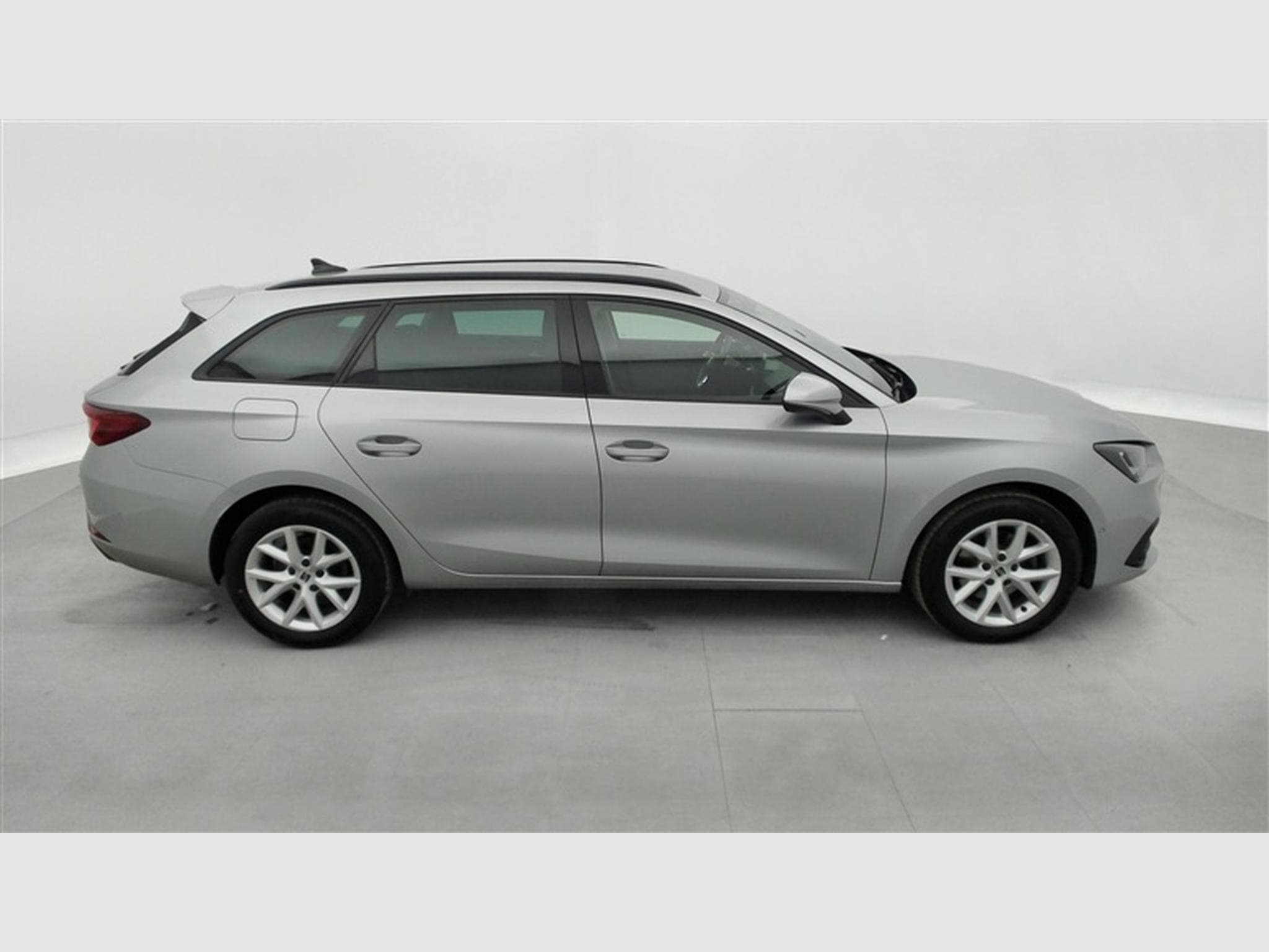 Seat Leon 1.0 EcoTSI Move! NAVI/LED/JA16/PDC AV AR (2023) - Photo 24