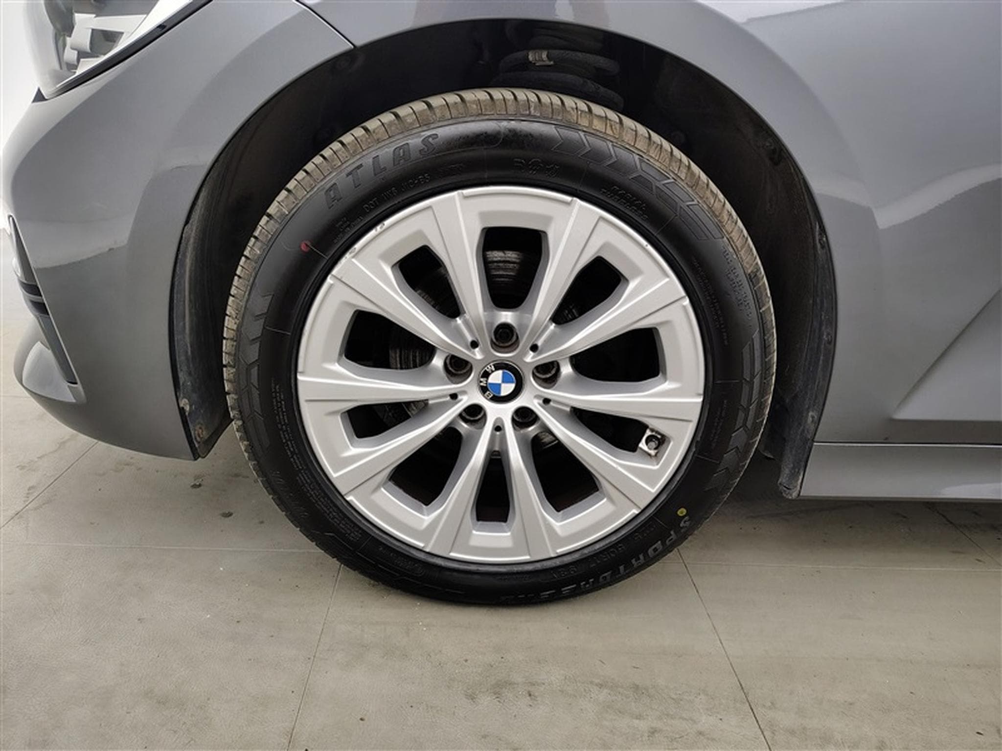 BMW 318 318iA Business NAVI/LED/JA17/PDC AV AR (2021) - Photo 6