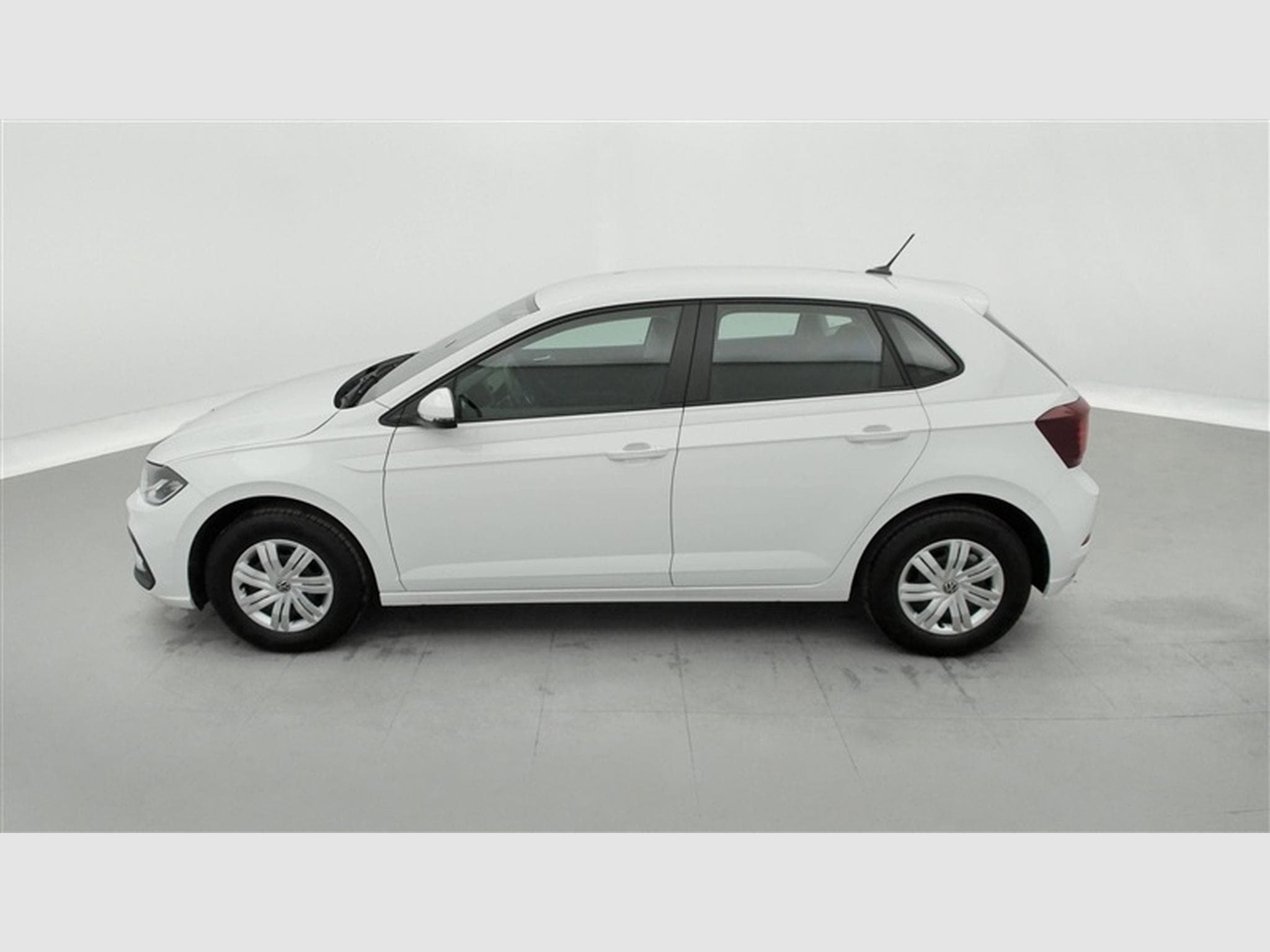 VW Polo 1.0 MPI 80cv Life CARPLAY / FULL LED / PDC AR (2026) - Photo 3