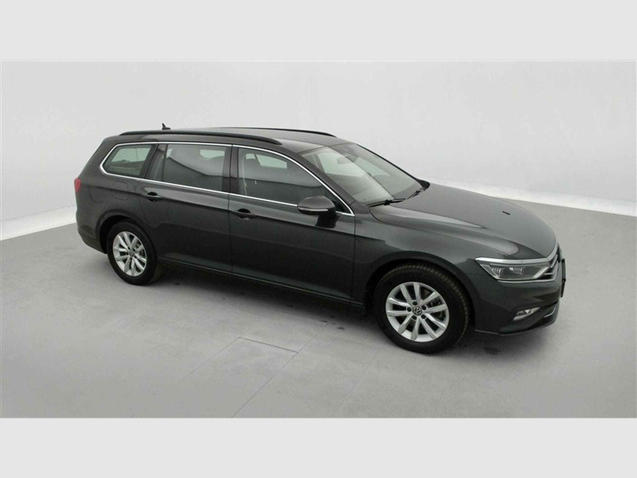 VW Passat 2.0 TDi Style DSG Navi / Led / PDC av+ar (2021) - Photo 25