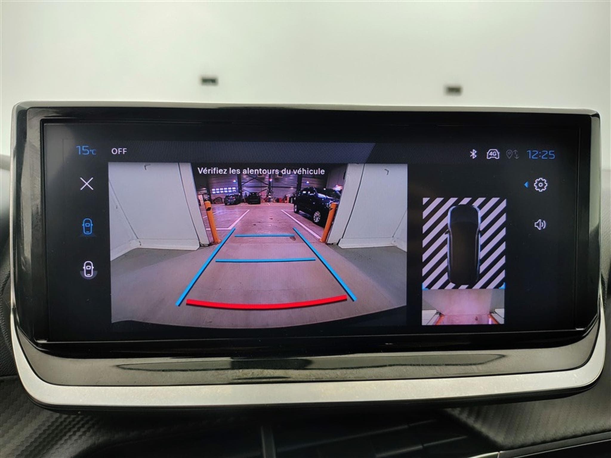 Peugeot 2008 1.2 PureTech Allure NAVI / FULL LED / CARPLAY / S-CUIR (2024) - Photo 8
