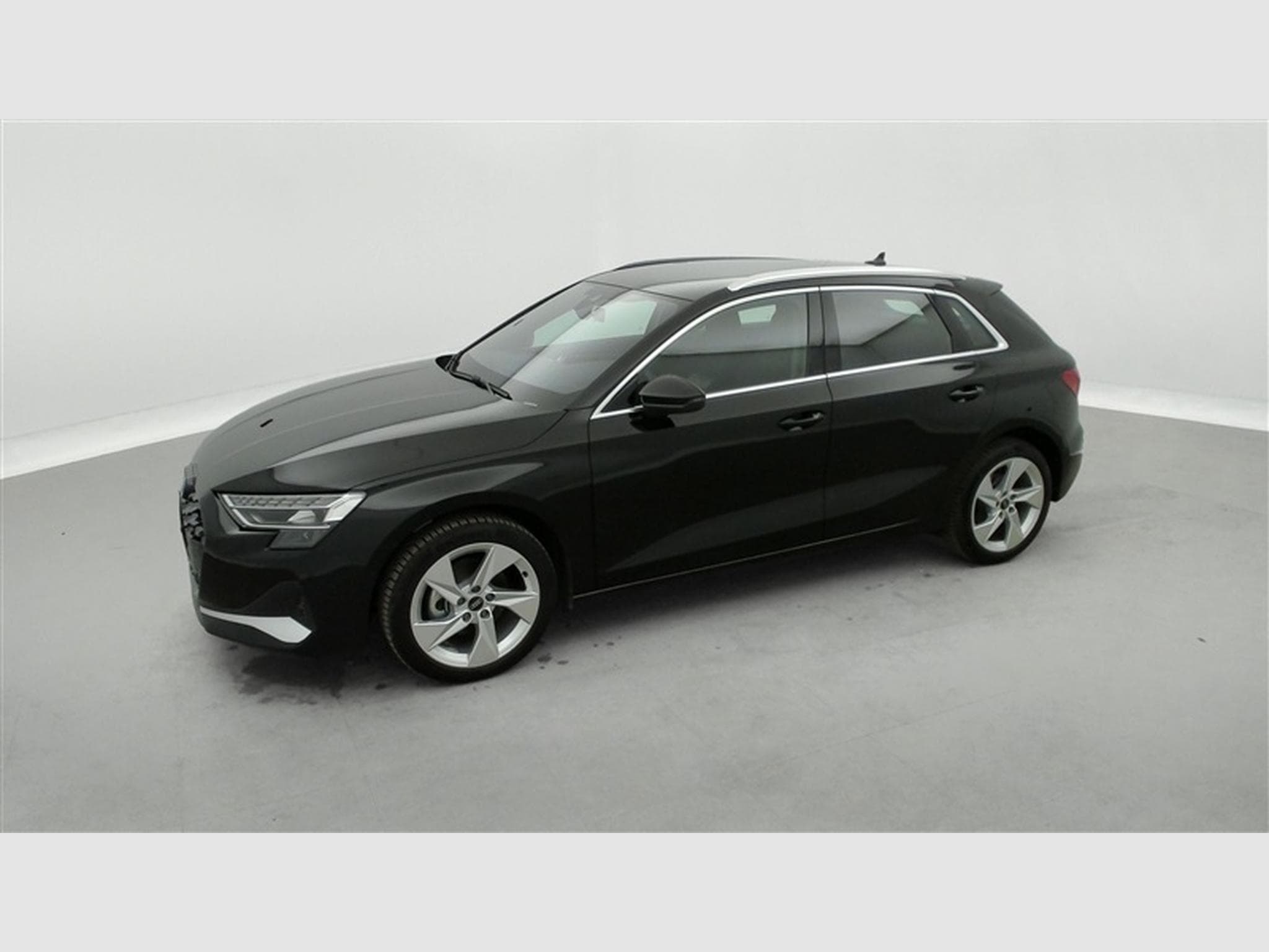 Audi A3 30 TFSI Advanced S tronic Navi / Led / PDC av+ar (2025) - Photo 21
