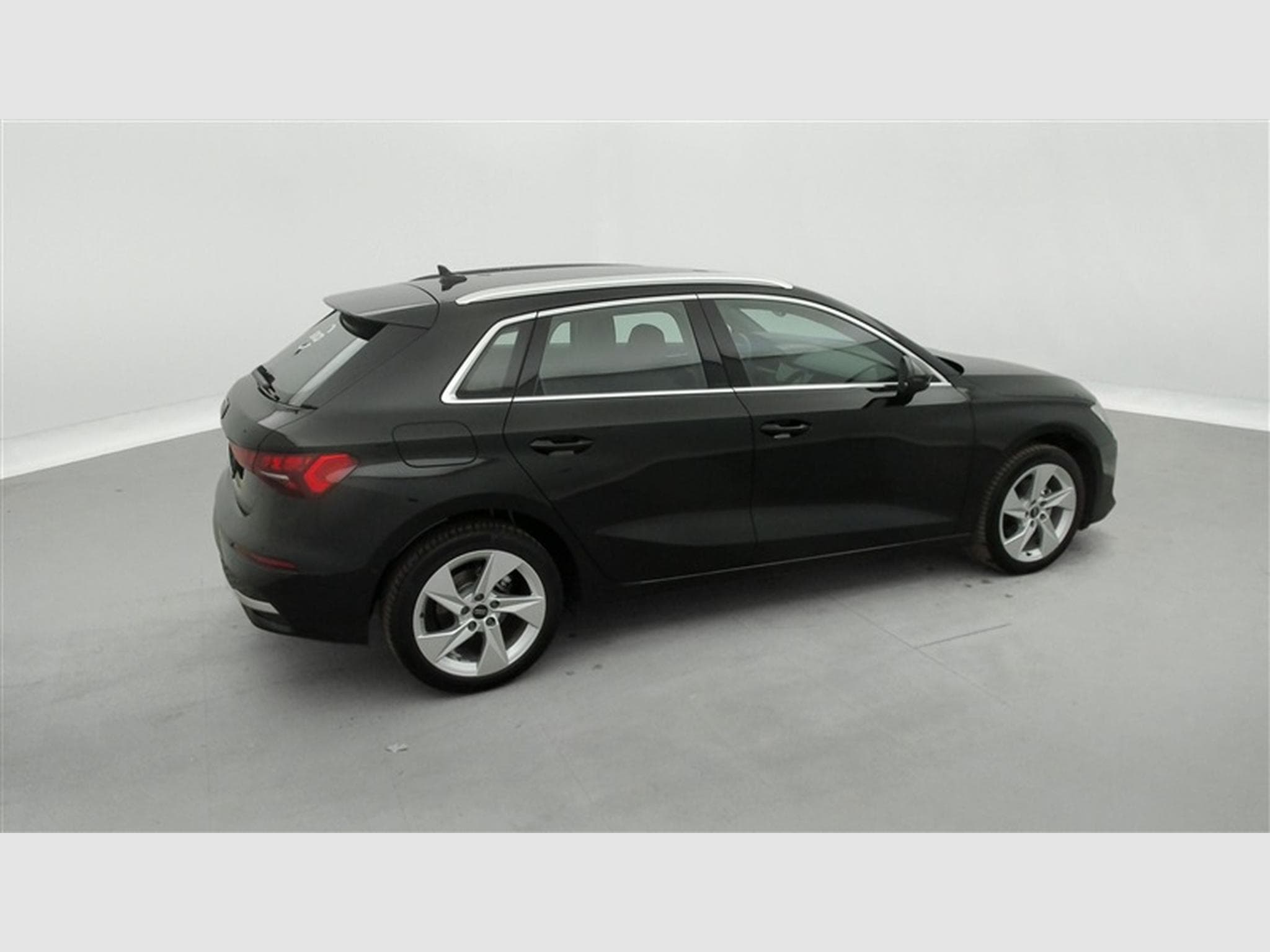 Audi A3 30 TFSI Advanced S tronic Navi / Led / PDC av+ar (2025) - Photo 25